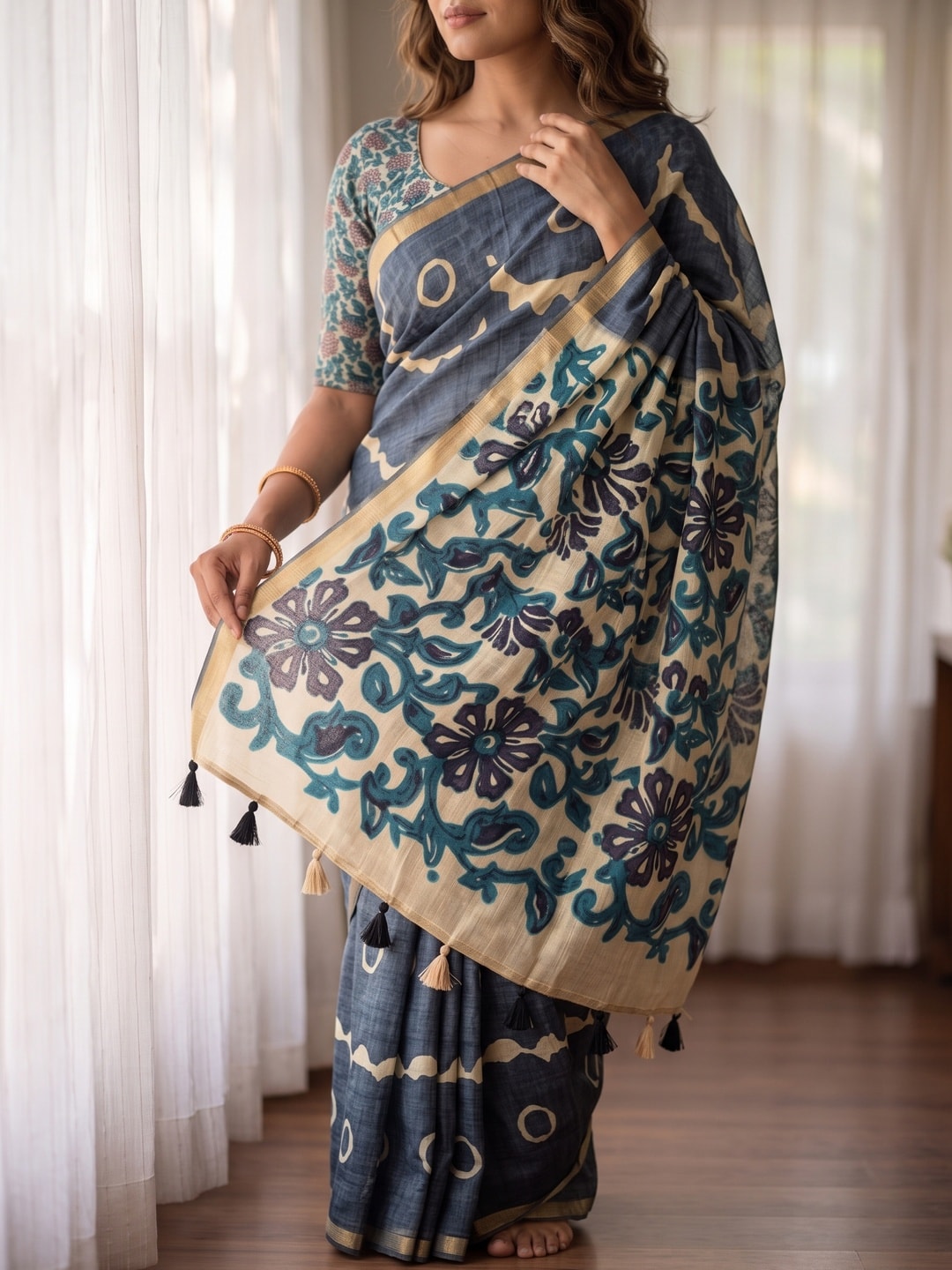 Peachmode Navy Blue Abstract Printed Linen Saree With Jari Patti - Image 5