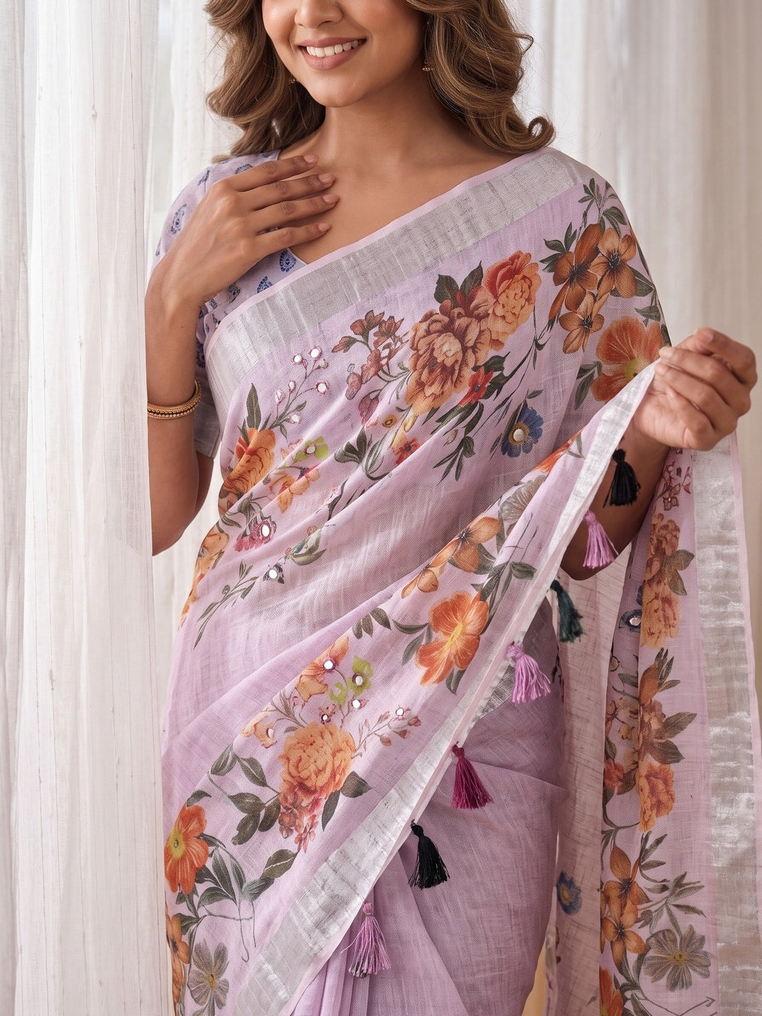 Peachmode Lilac Pure Linen Weave Saree With Chennur Cotton Print And Thread Mirror Work With Tassels - Image 5