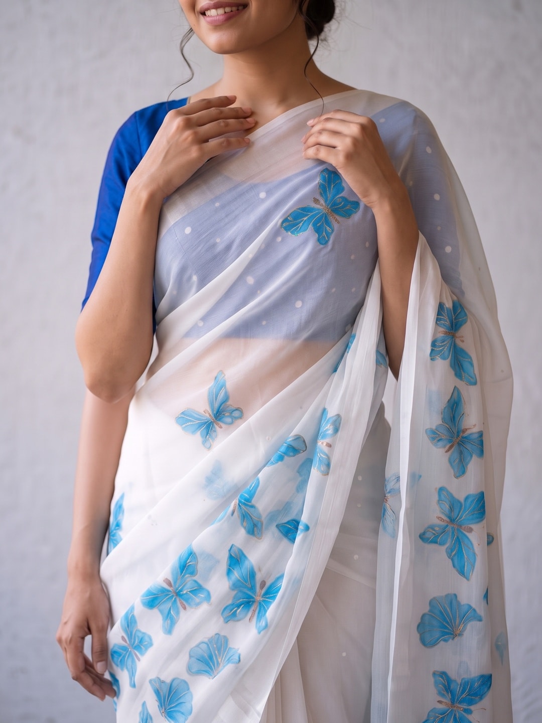 Peachmode White & Sky Blue Fine Viscose Georgette Saree With Fancy Butterfly Foil Print And Pure Silk Handwork Blouse - Image 5