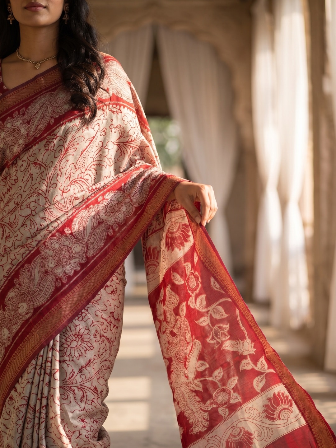 Peachmode Red Maheshwari Silk Viscose Printed Saree With Zari Border And Kalamkari Pallu - Image 5