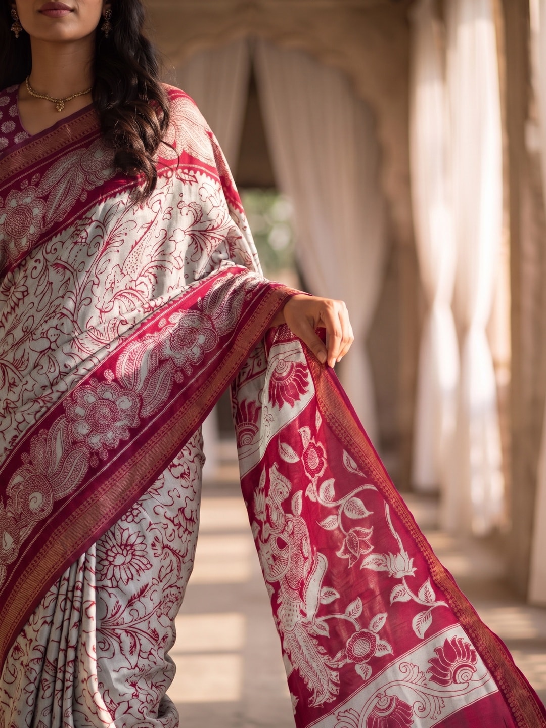Peachmode Wine Maheshwari Silk Viscose Printed Saree With Zari Border And Kalamkari Pallu - Image 5