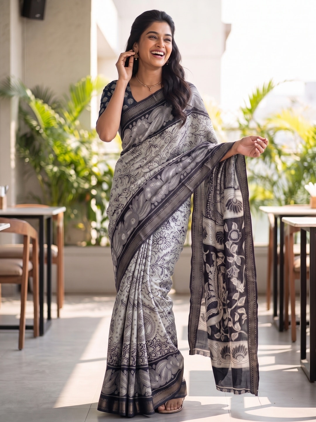 Peachmode Black Maheshwari Silk Viscose Printed Saree With Zari Border And Kalamkari Pallu - Image 4