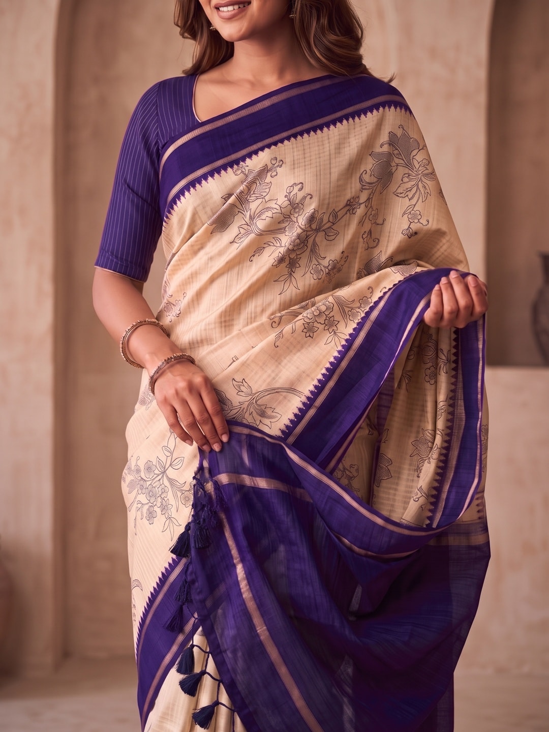 Peachmode Purple Floral Vine Print Tussar Saree With Contrast Bentex Border And Tassels - Image 5