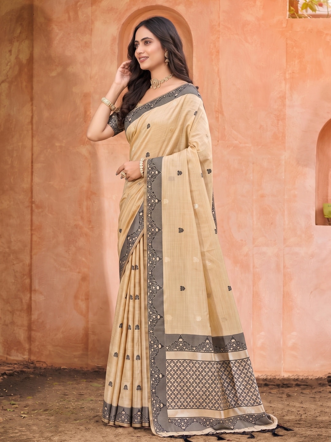 Peachmode Beige with Black Assam Silk Saree With Geometric Woven Border, Contrast Pallu & Buta Motifs - Image 3