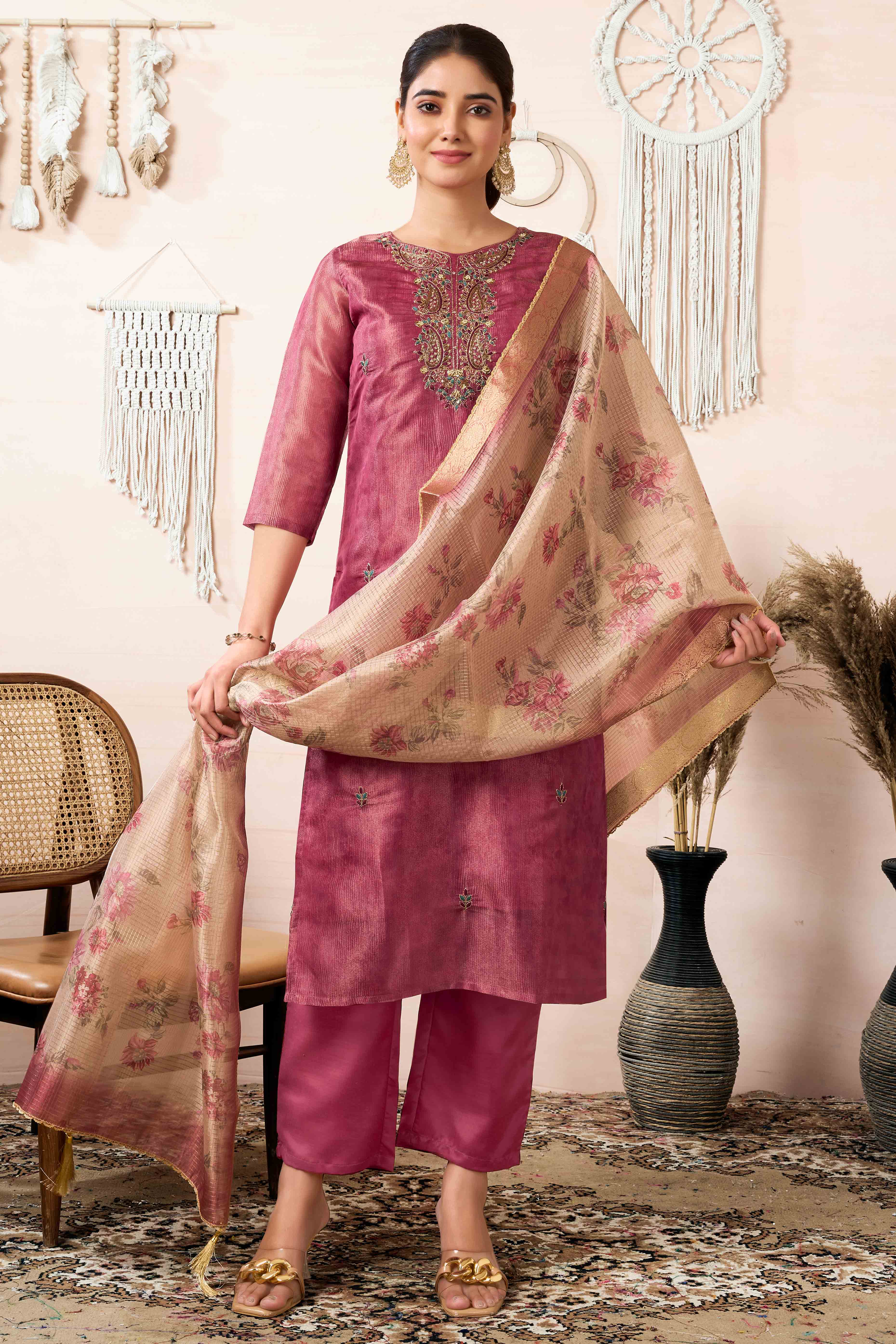 Mauve Sequins Embroidered Shimmer Straight Salwar Suit