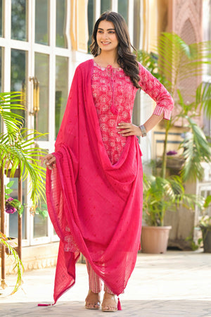 Pink Floral Printed Pure Cotton Straight Salwar Suit