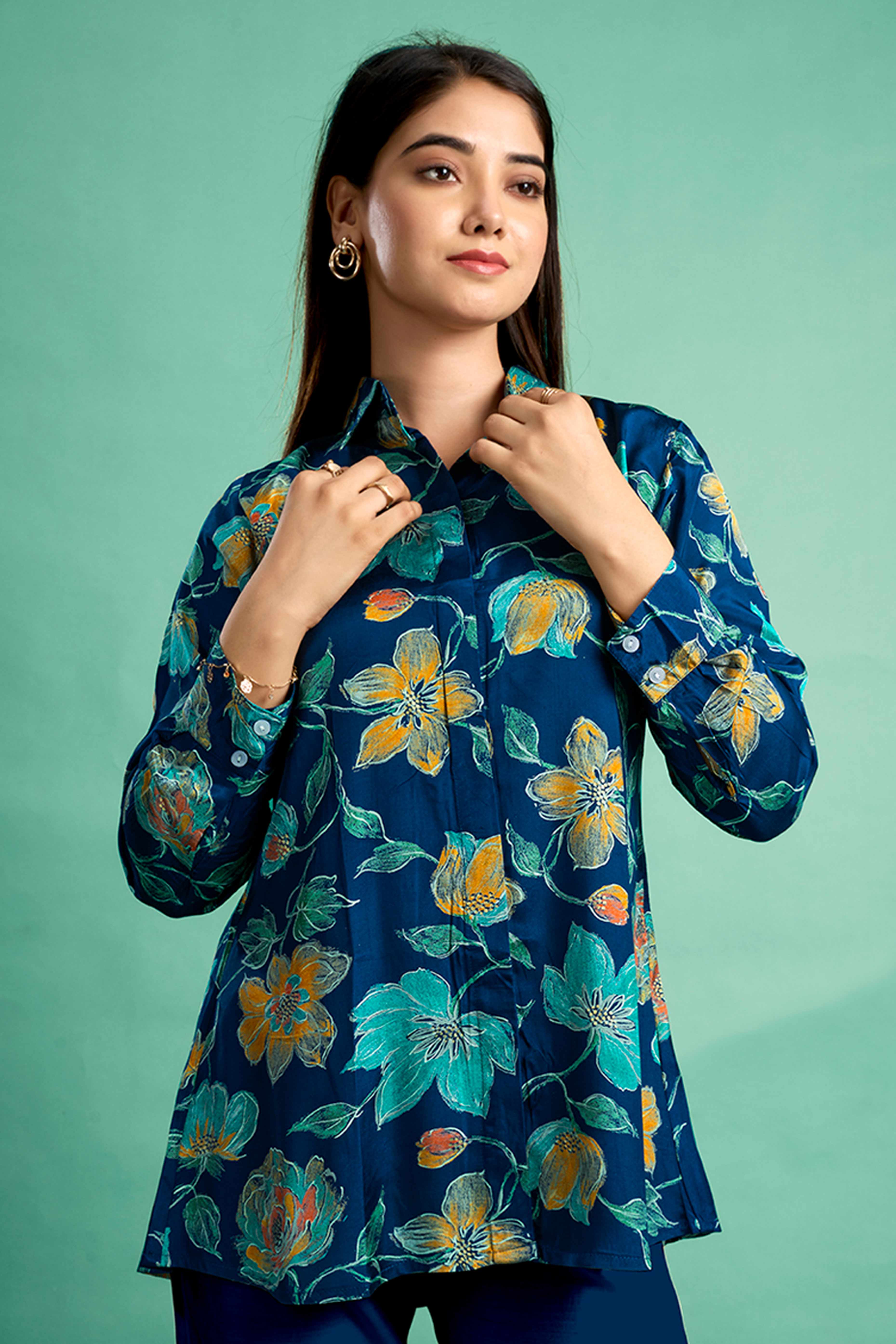 Morpich Blue Floral Printed Muslin Straight Top