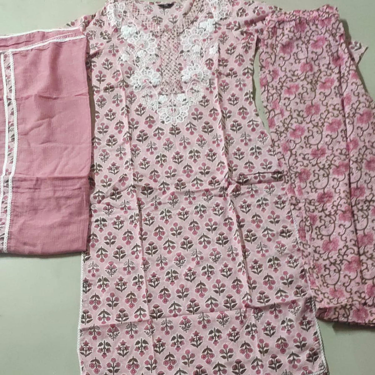 AARD-FOCUS-1663-PINK