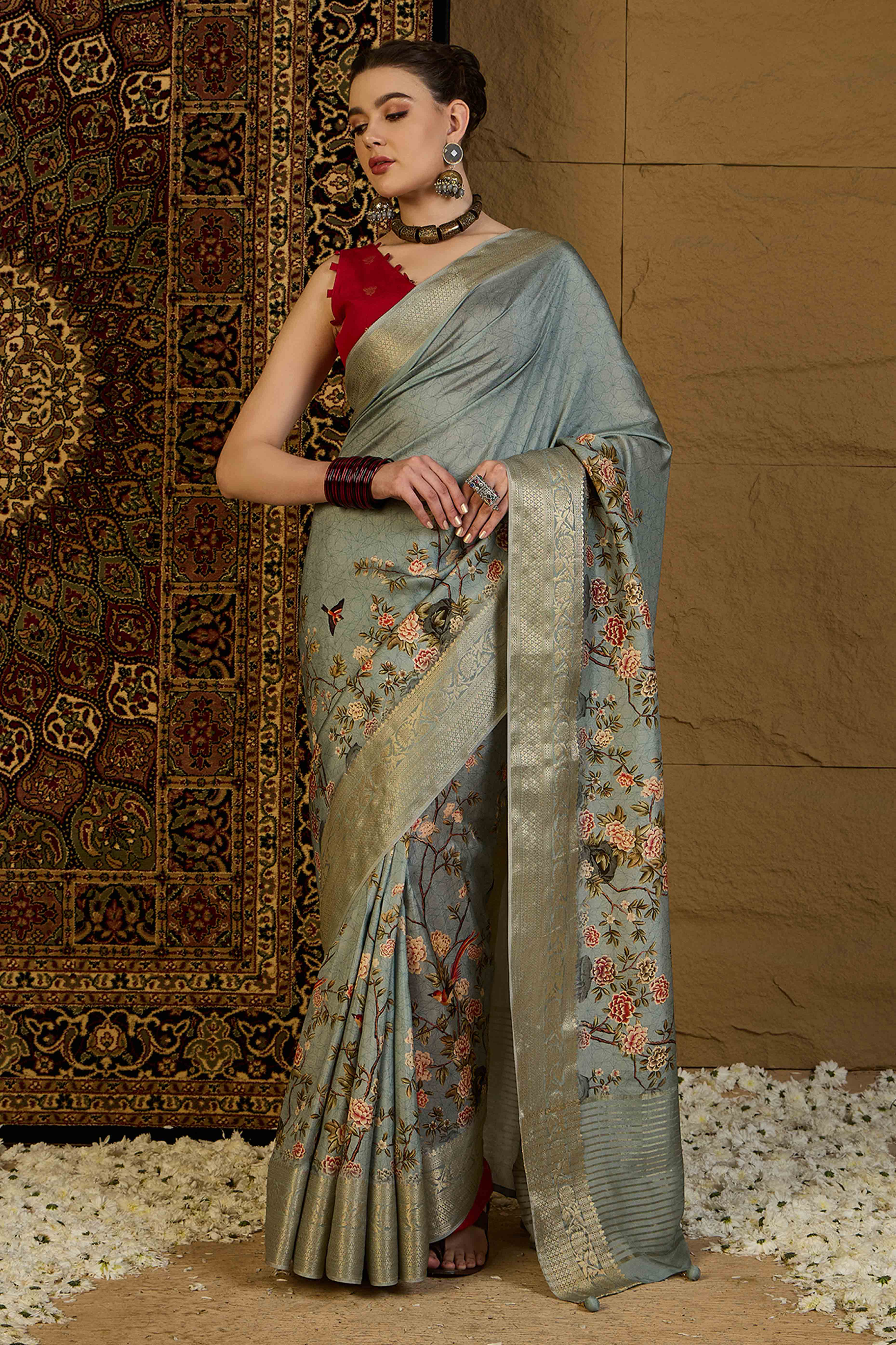 Grey Floral Printed Viscose Saree