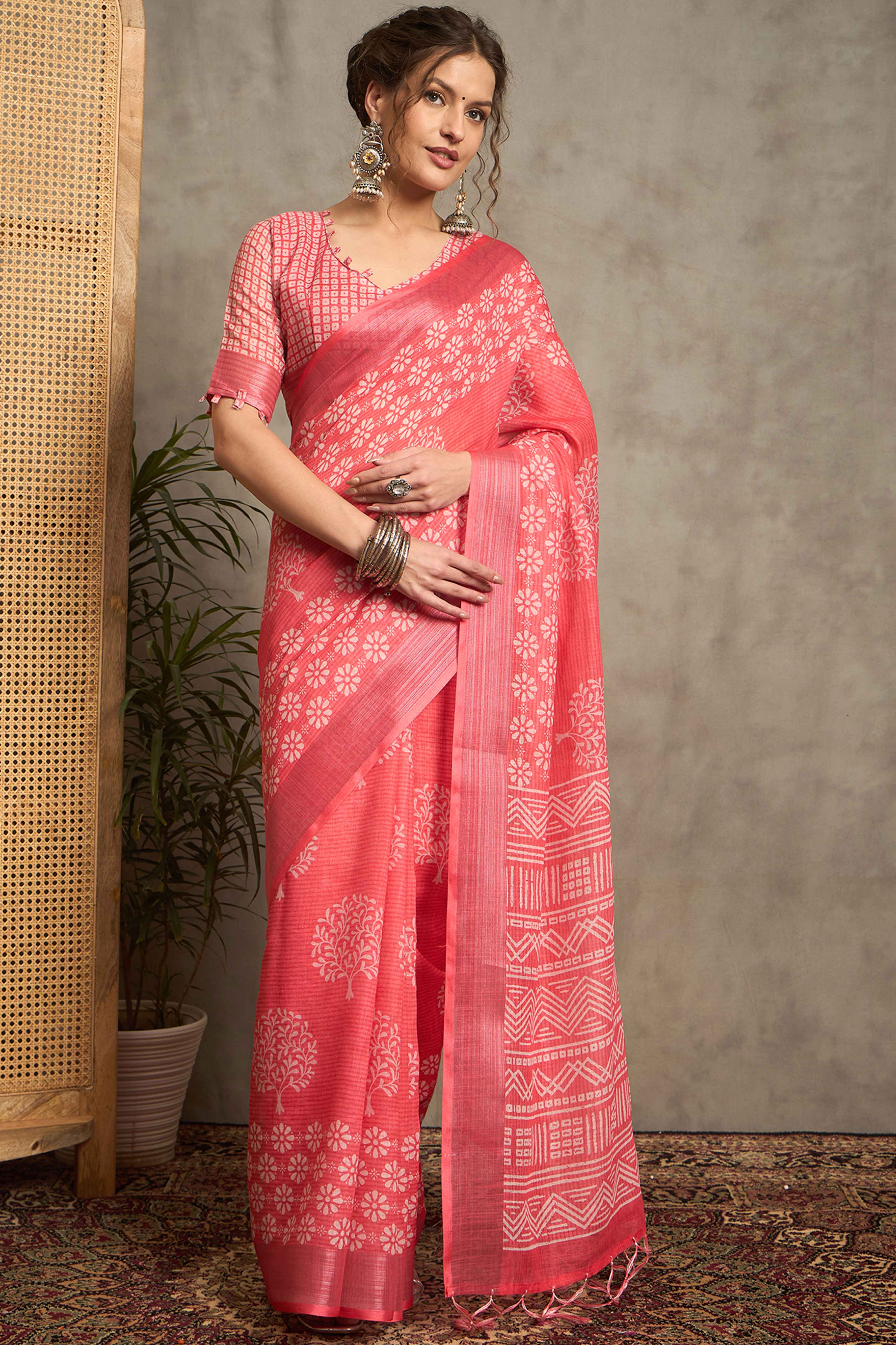 Gajri Pink Pure Linen Saree with Intricate Zari Work