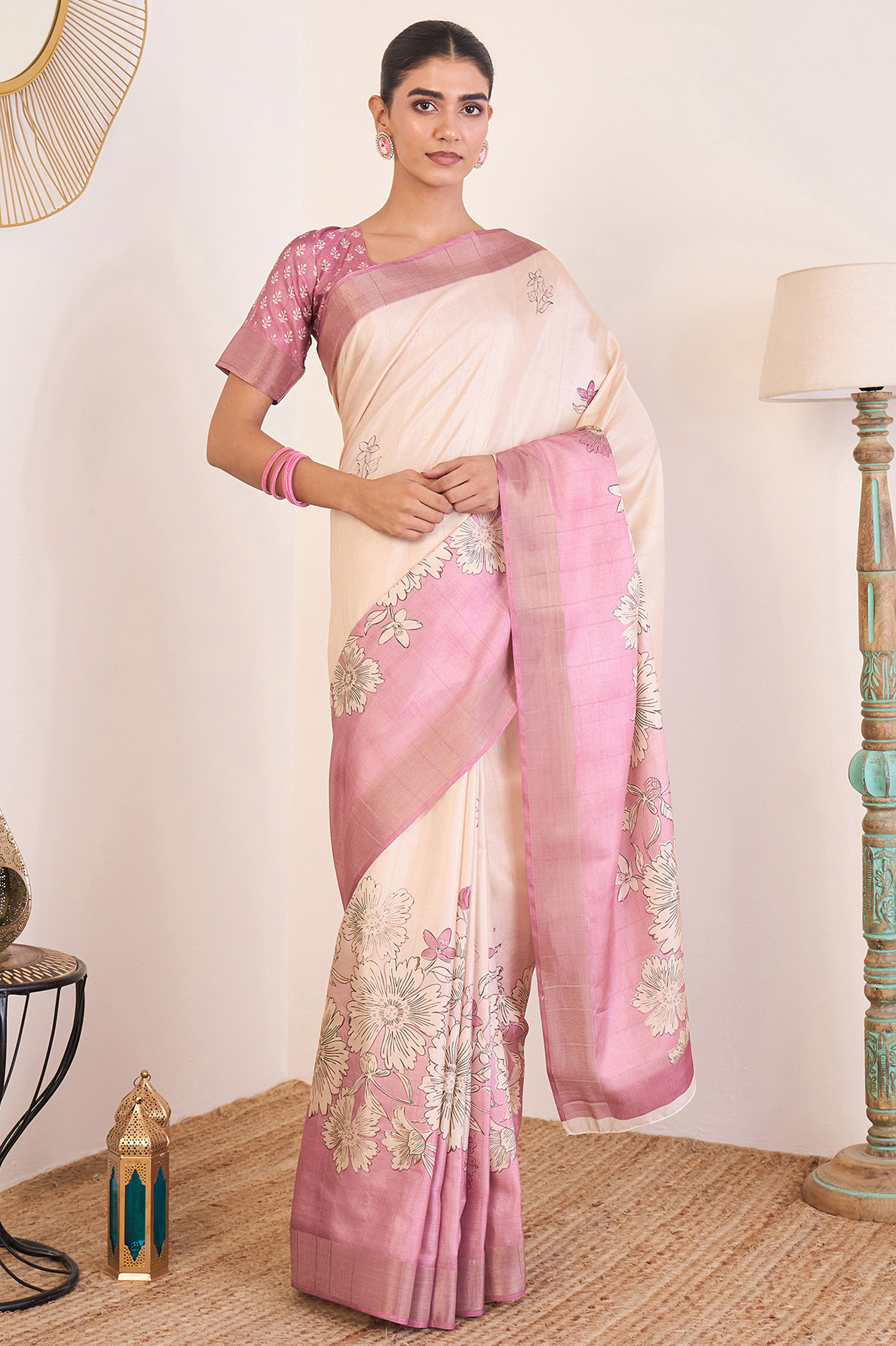Elegant Light Pink Floral Printed Kotha Cotton Silk Saree Reflecting Subtle Sophistication