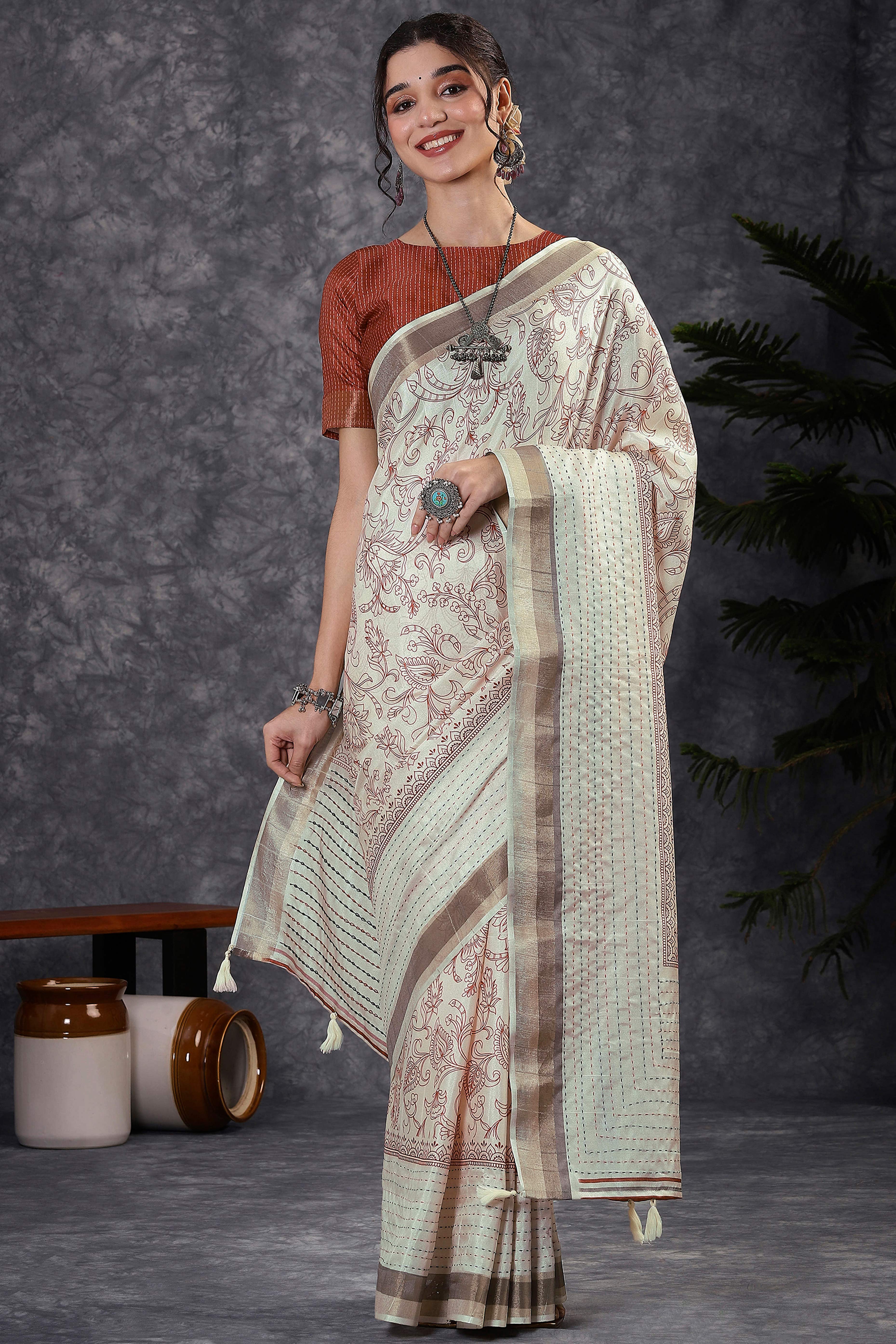 Offwhite & Rust Floral Printed Kotha Cotton Silk Saree With Beautifully Crafted Katha Embroidery