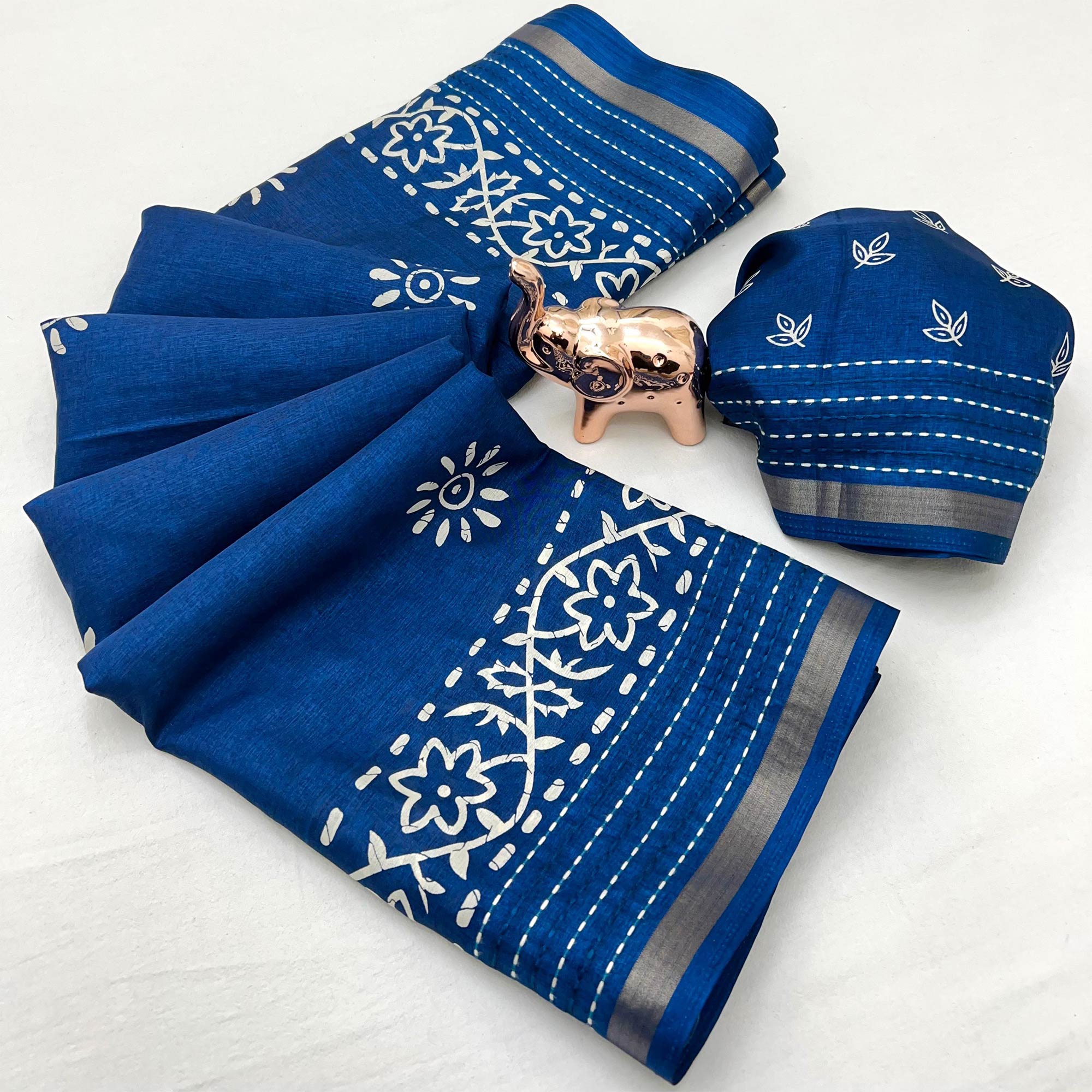 Blue Floral Printed Cotton Crepe Saree With Katha & Zari Border