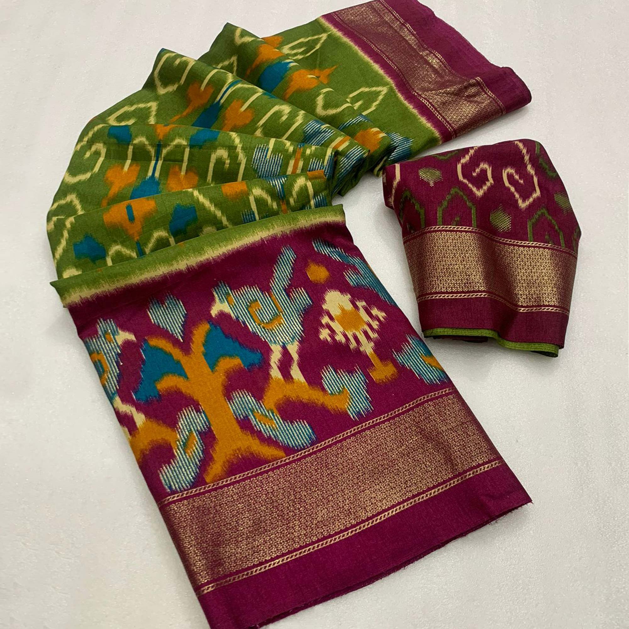Green & Magenta Ikkat Foil Printed Dola Silk Saree