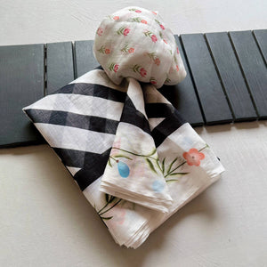 Stylish Black Digital Striped Printed Linen Saree With Delicate Floral Designs