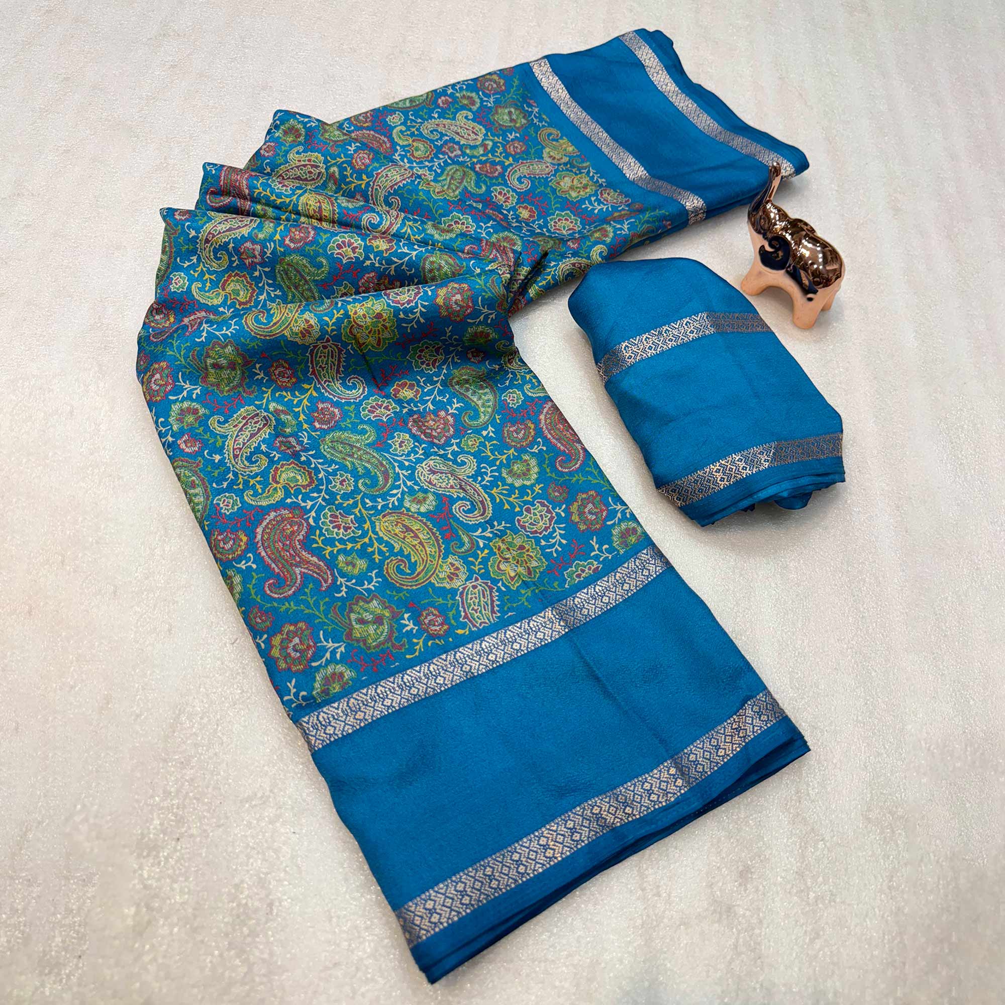 Gorgeous Teal Soft Silk Blend Saree Featuring Classic Paisley Prints for Elegant Occasions