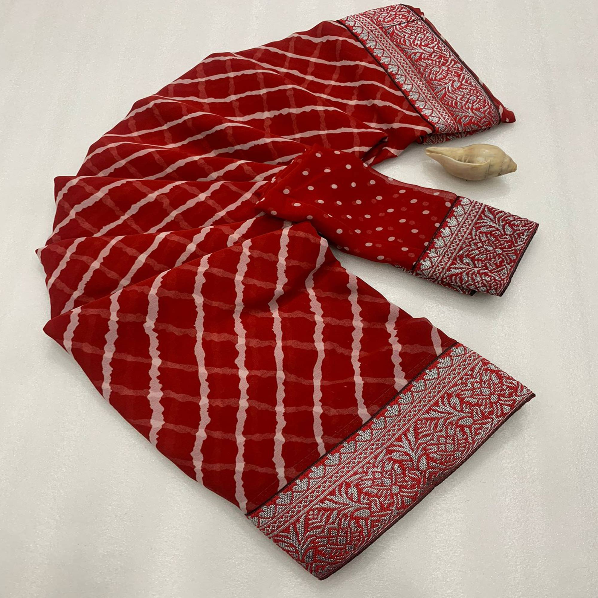 Red Leheriya Printed Georgette Saree With Woven Border