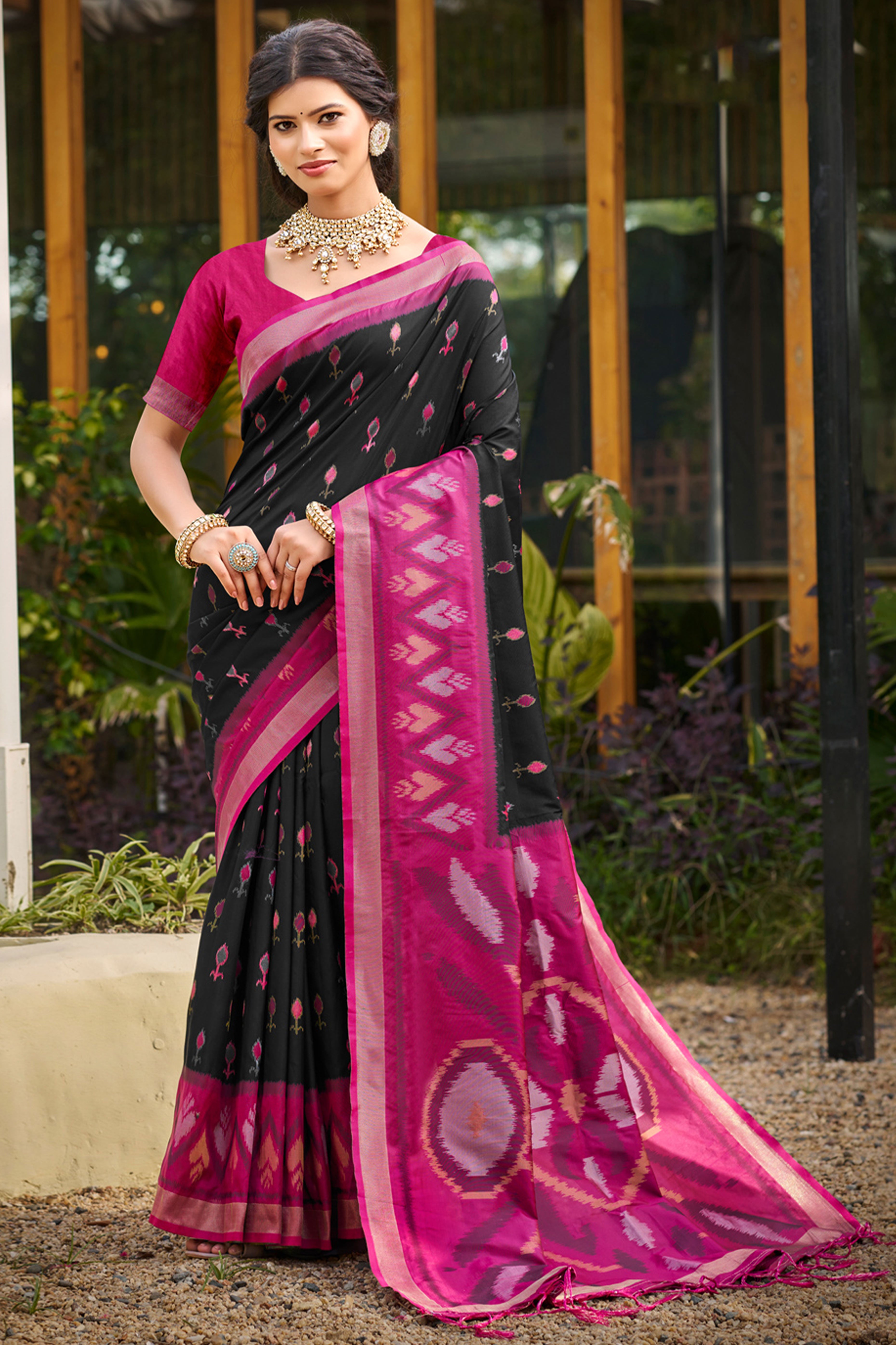 Elegant Black Pochampally Ikkat Silk Blend Saree Featuring Intricate Weaving & Tassel Pallu
