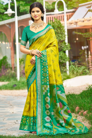 Lemon Yellow Pochampally Ikkat Silk Blend Saree Completed With Refined Weaving & Tassel Pallu