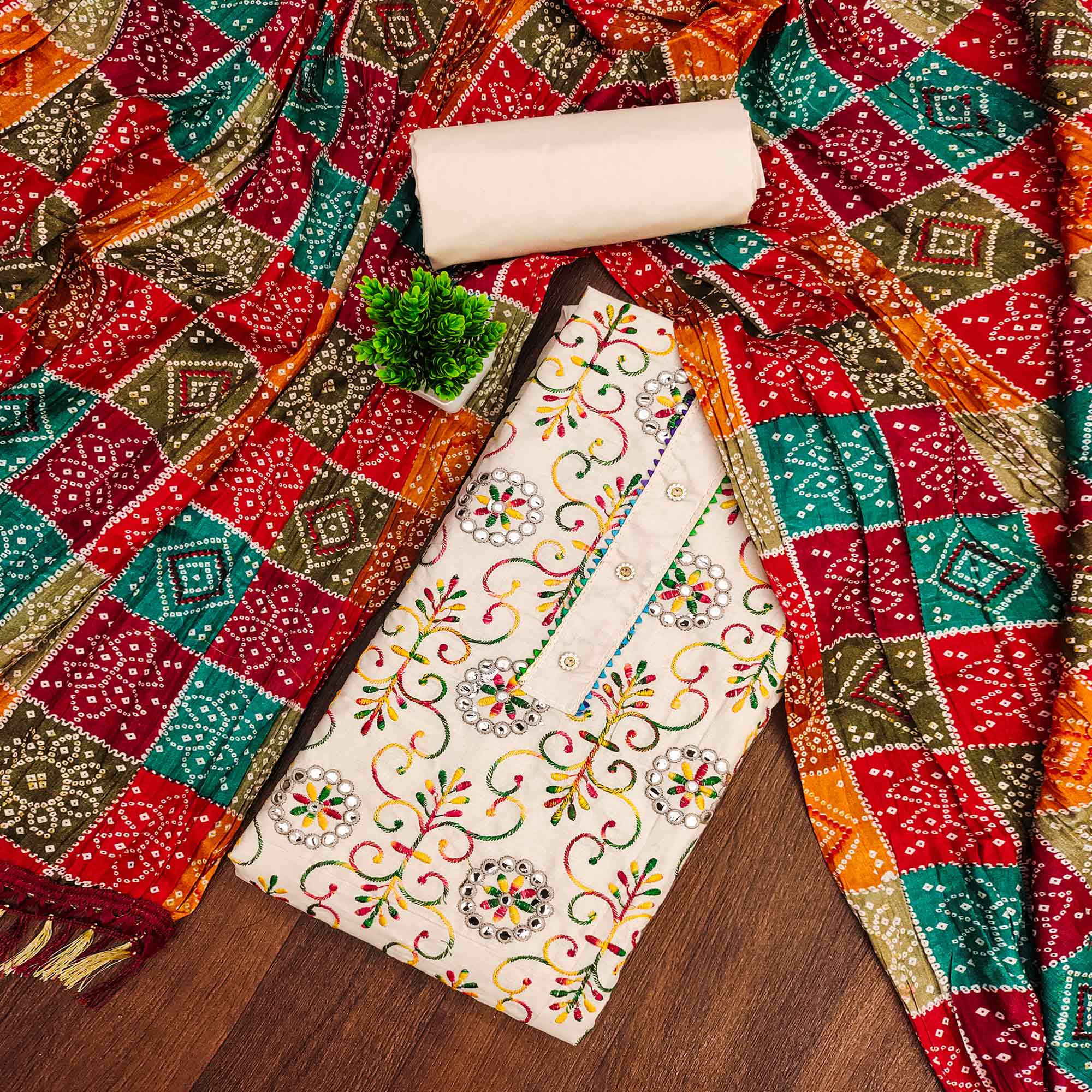 Cream Floral Thread Embroidered Dress Material In Soft Cotton Blend