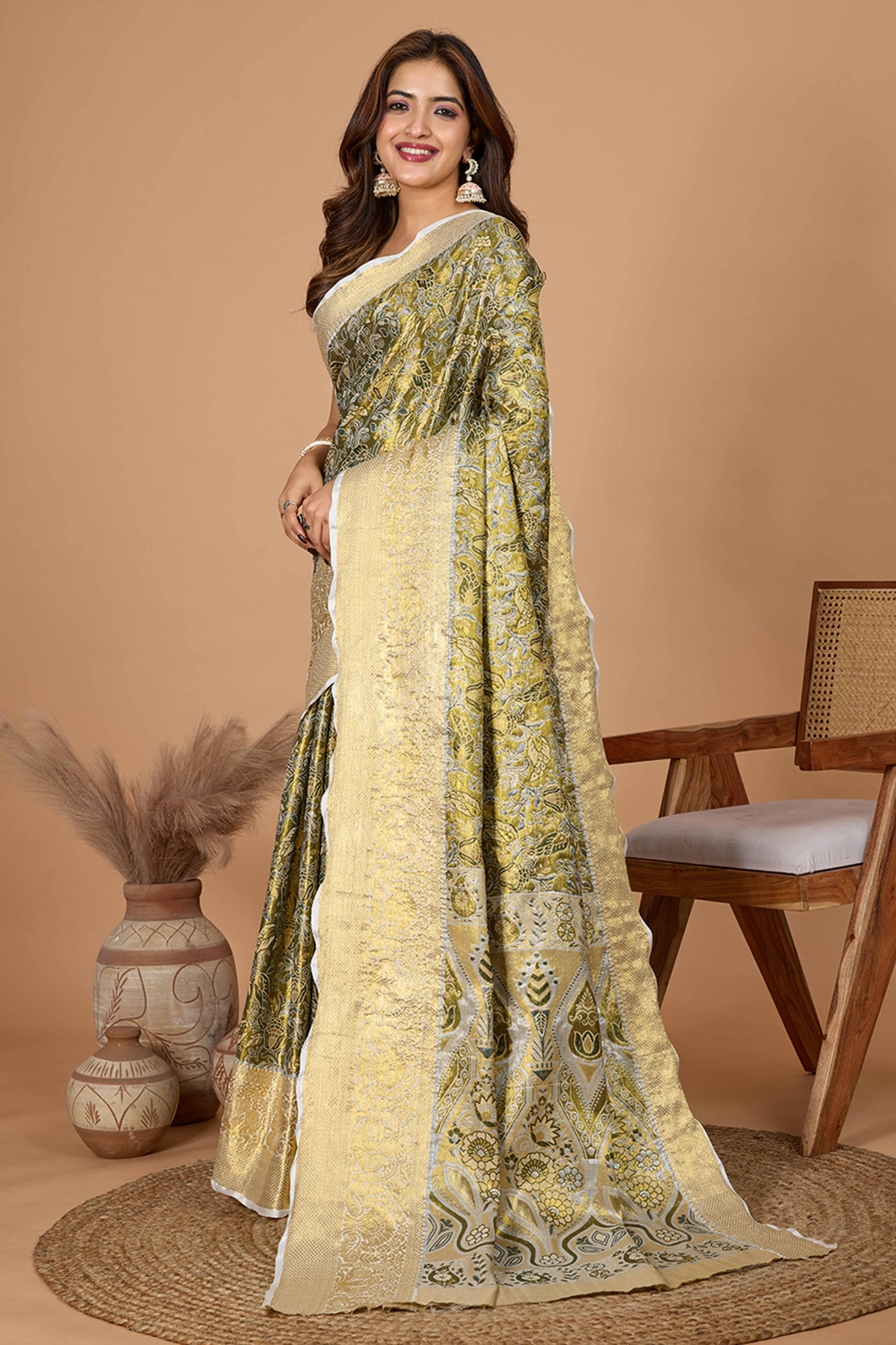 Mahendi Green Kanjivaram Silk Saree Adorned With Exquisite Floral Zari Weaving