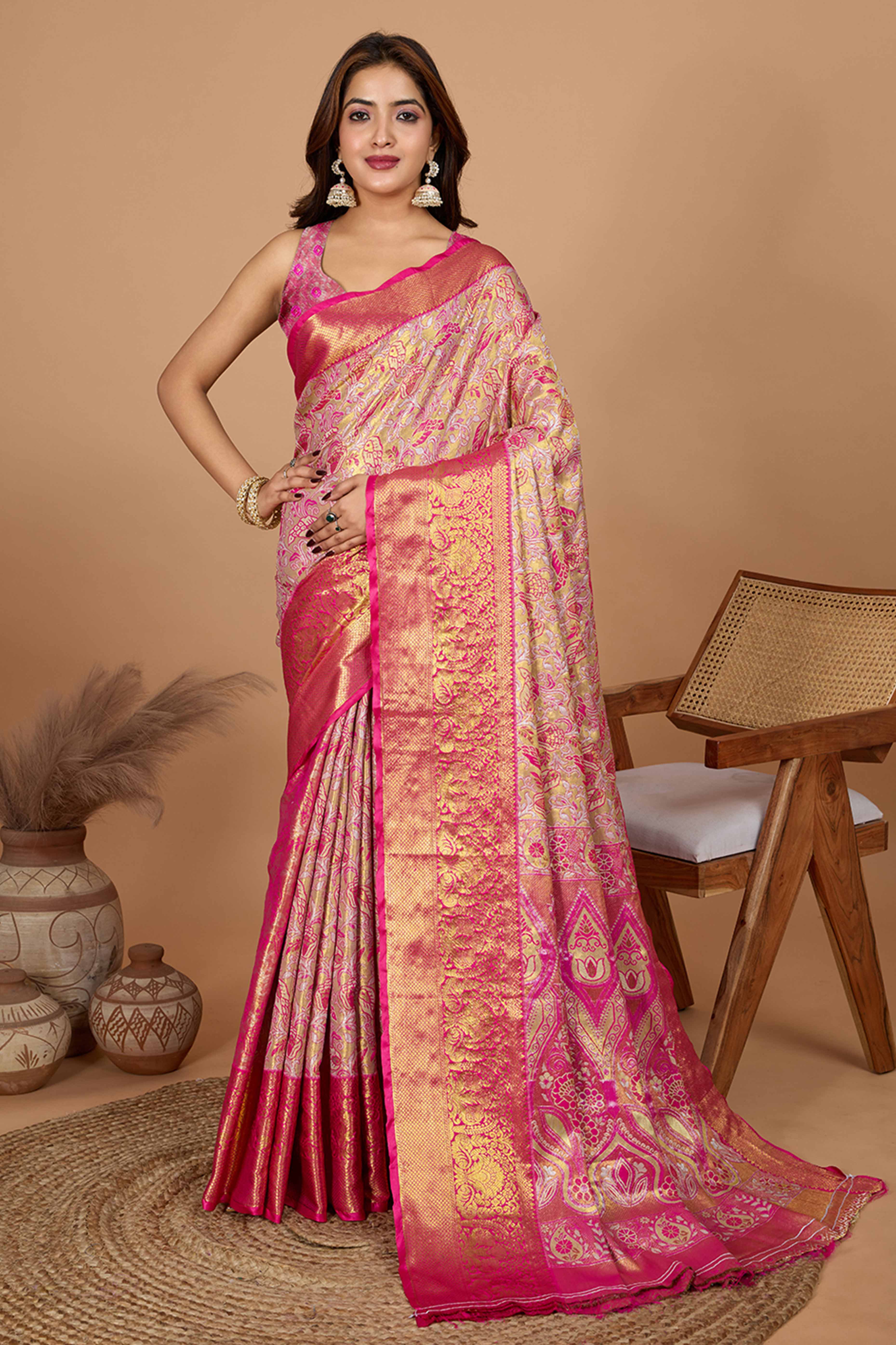 Rani Pink Kanjivaram Silk Saree Adorned With Exquisite Floral Zari Weaving