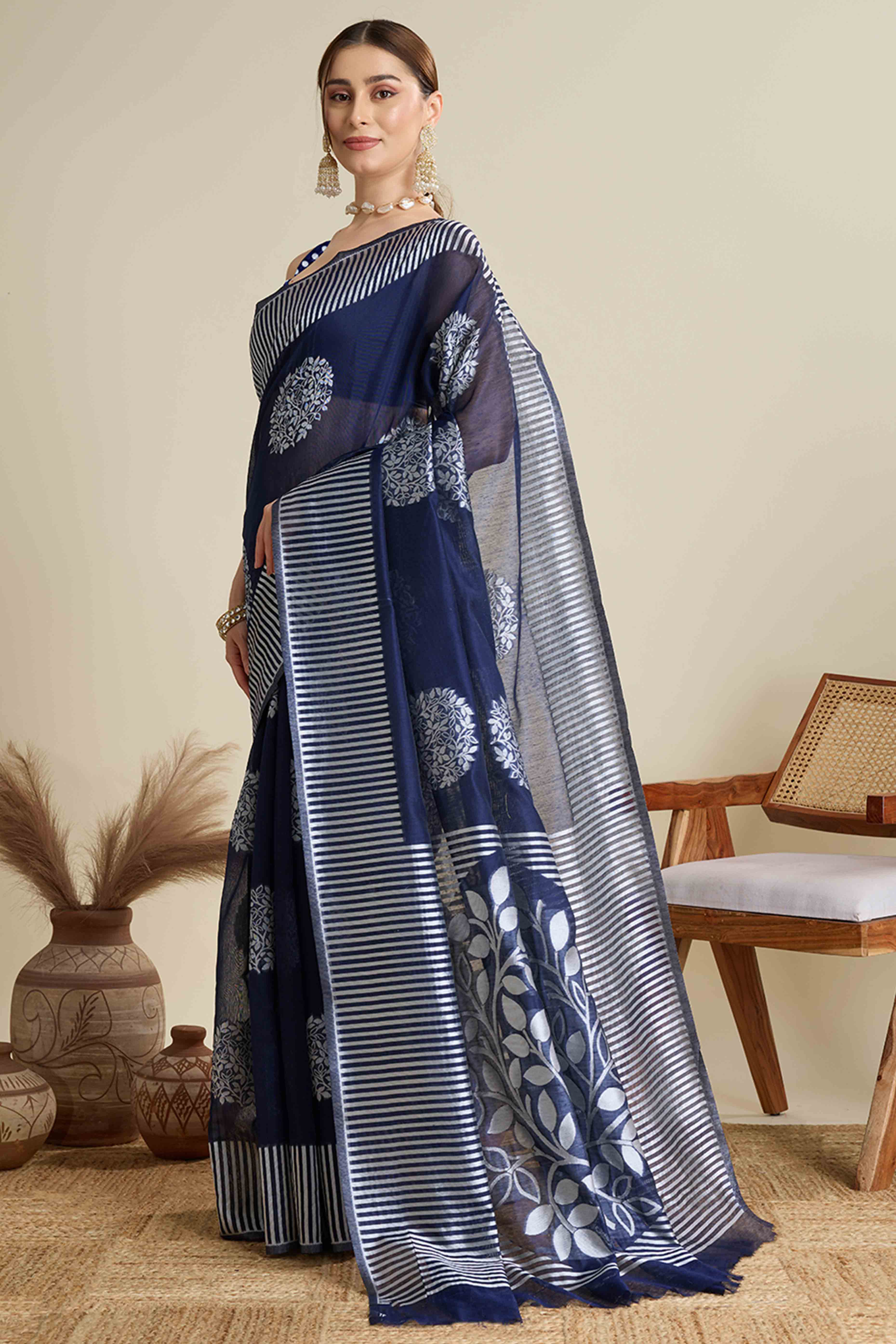 Navy Blue Elegance Soft Cotton Silk Saree with Beautifully Woven Floral Designs