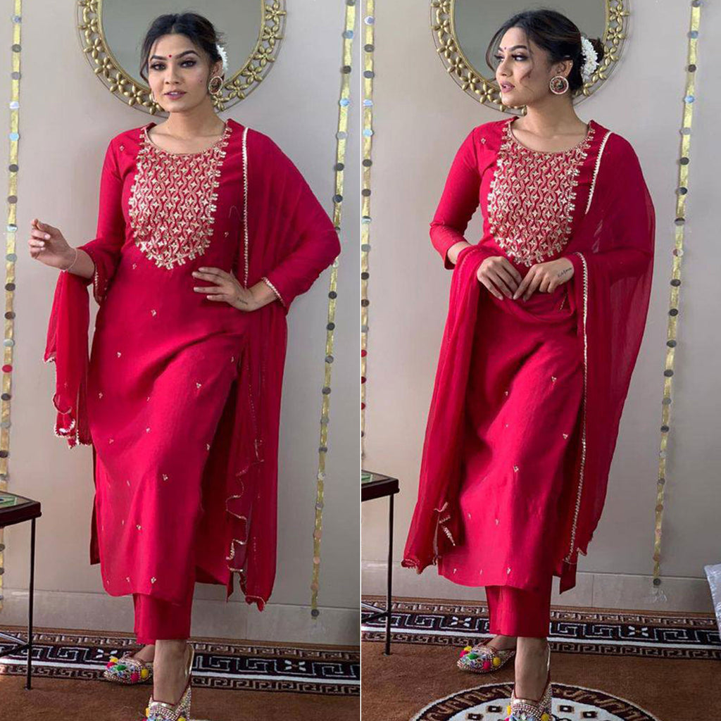 White and Pink Print and Highlighted Peplum Kurti Set main image 1