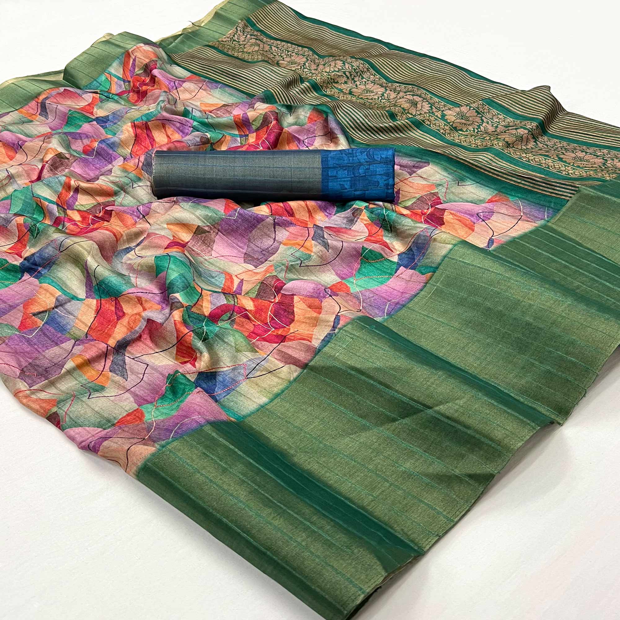 Green Geometric Digital Printed Viscose Saree