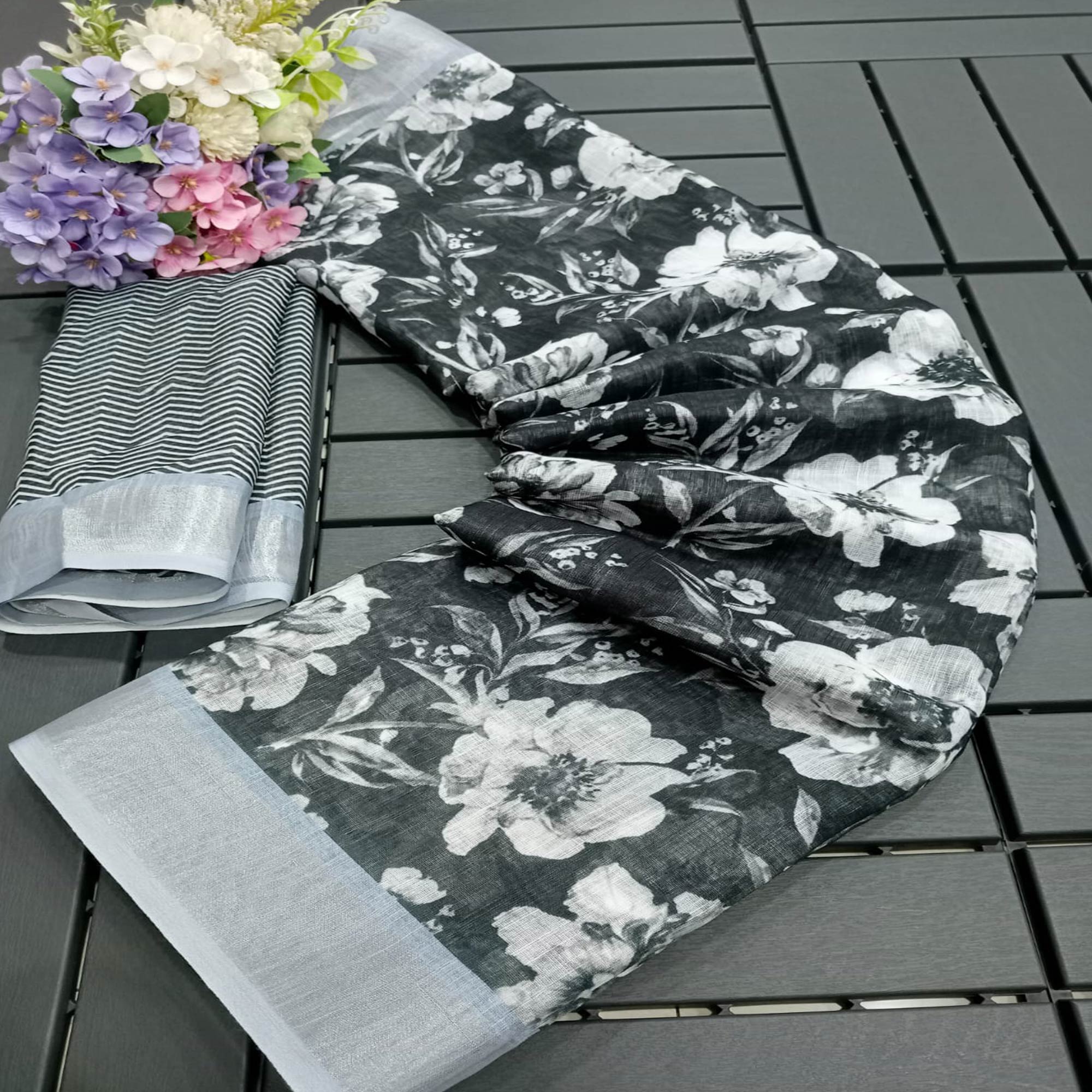 Black & White Floral Printed Linen Saree