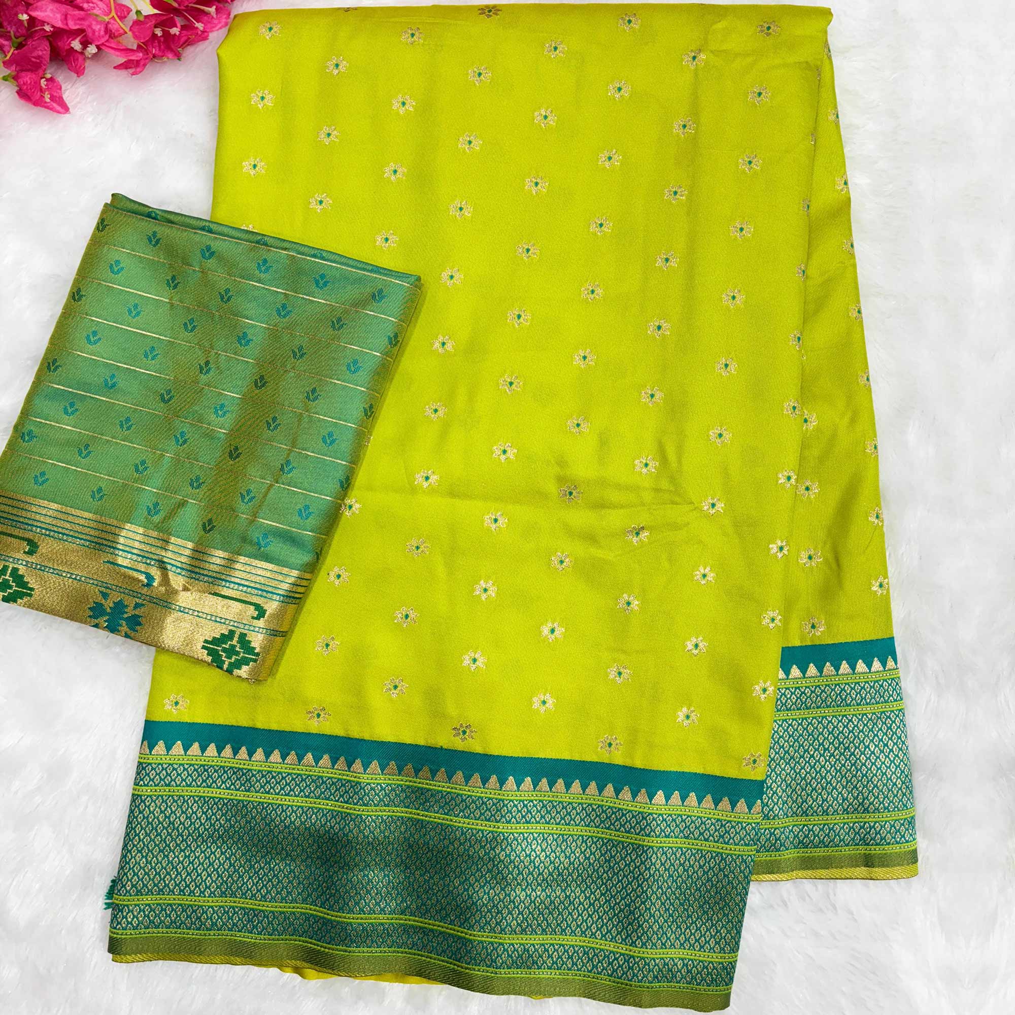Graceful Green Silk Blend Saree Adorned With Intricate Floral Zari Weaving
