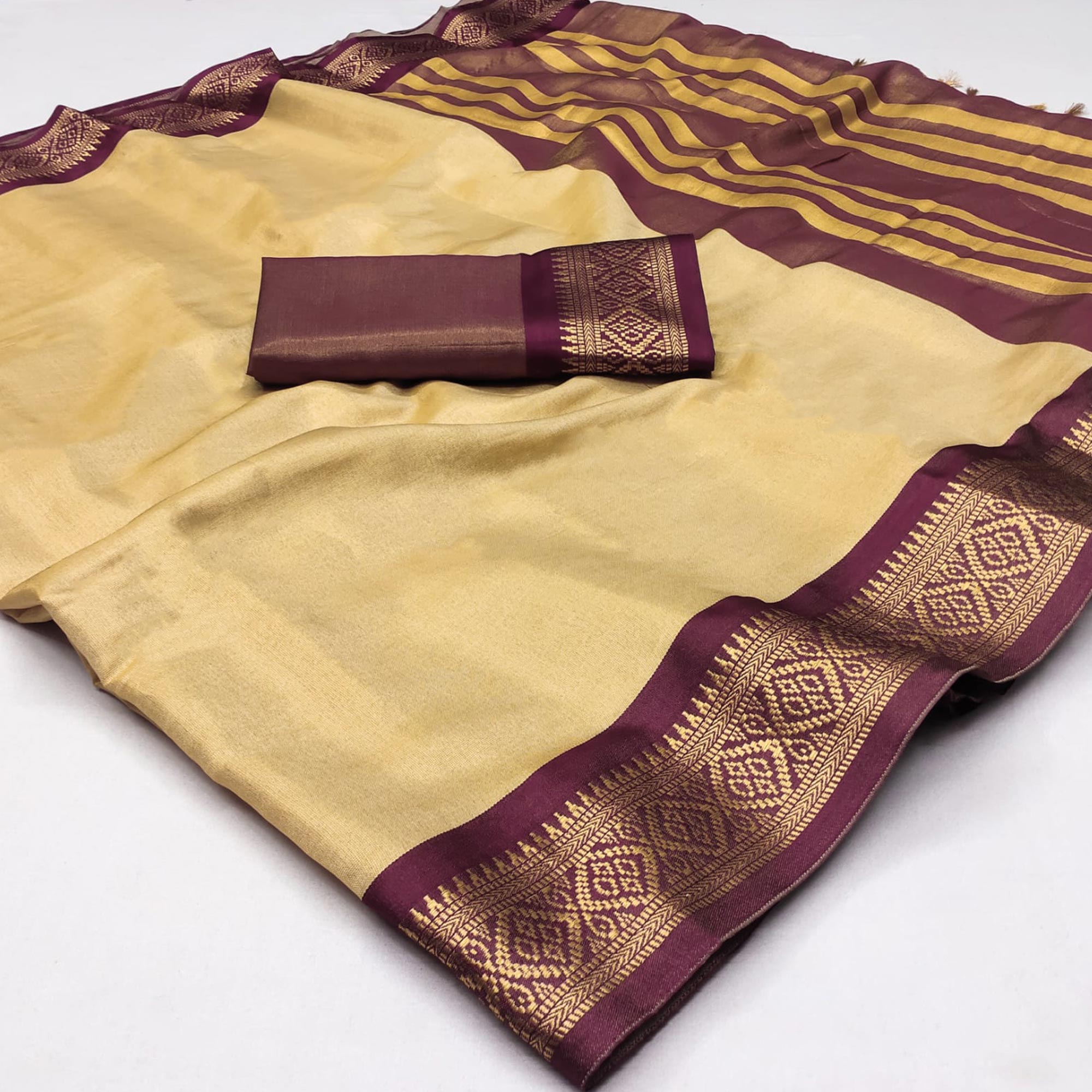 Chikoo Woven Cotton Silk Saree