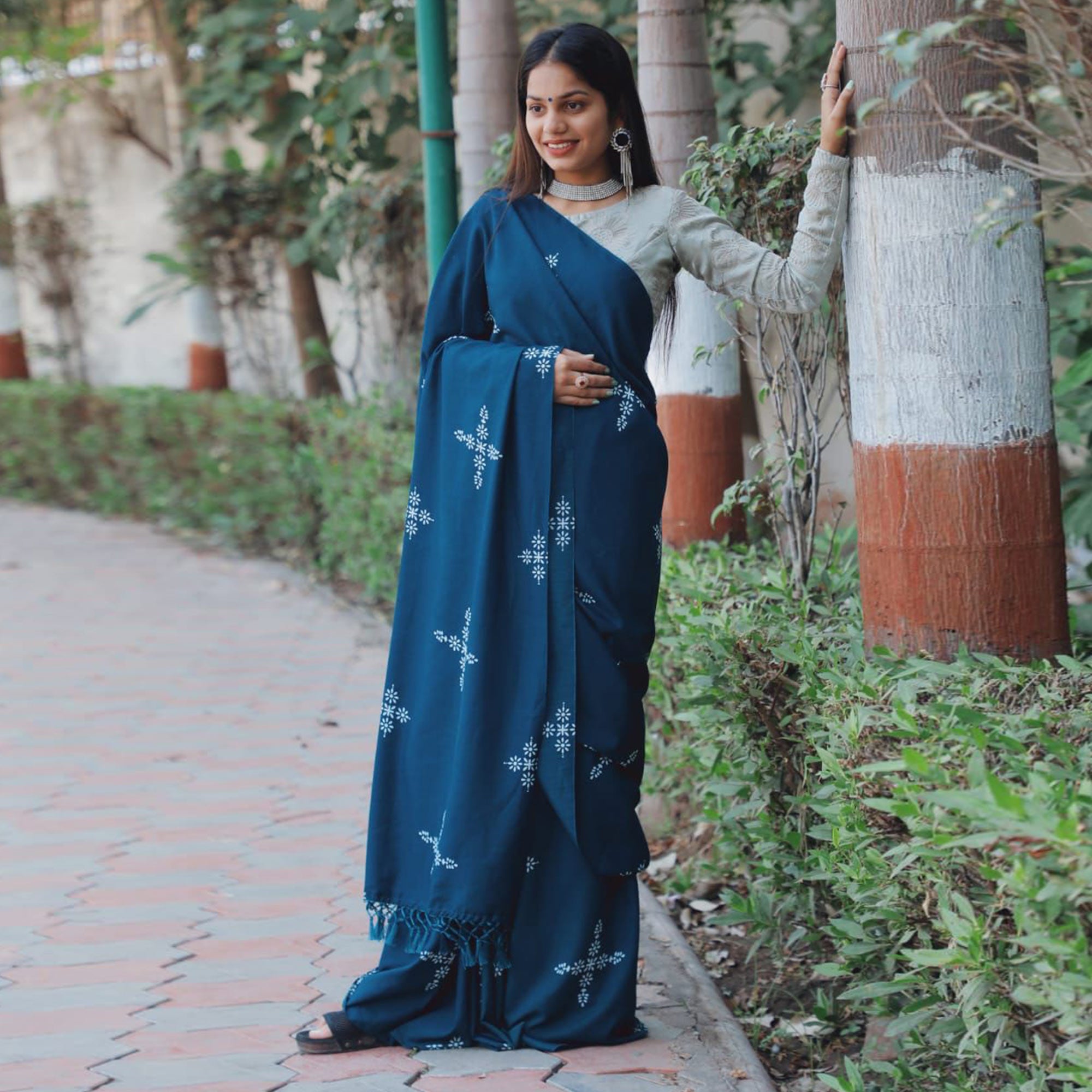 Teal Blue Floral Printed Muslin Saree With Tassels