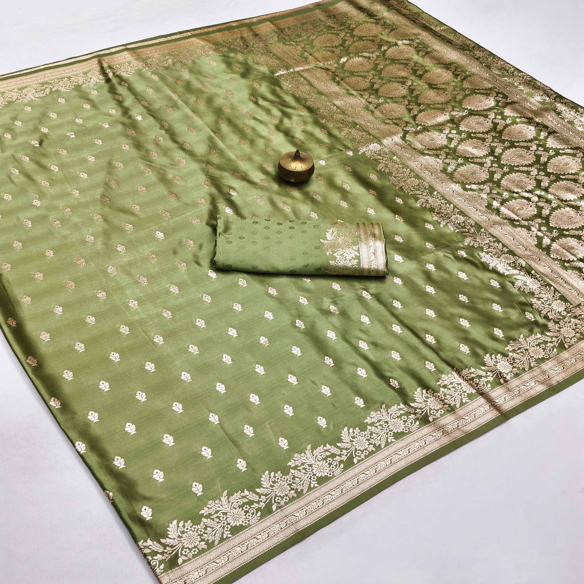 Luxury Green Silk Saree with Classic Zari Butti Woven Patterns