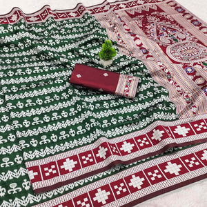 Green Weaving Cotton Silk Saree With Contrasting Floral & Peacock Design Pallu