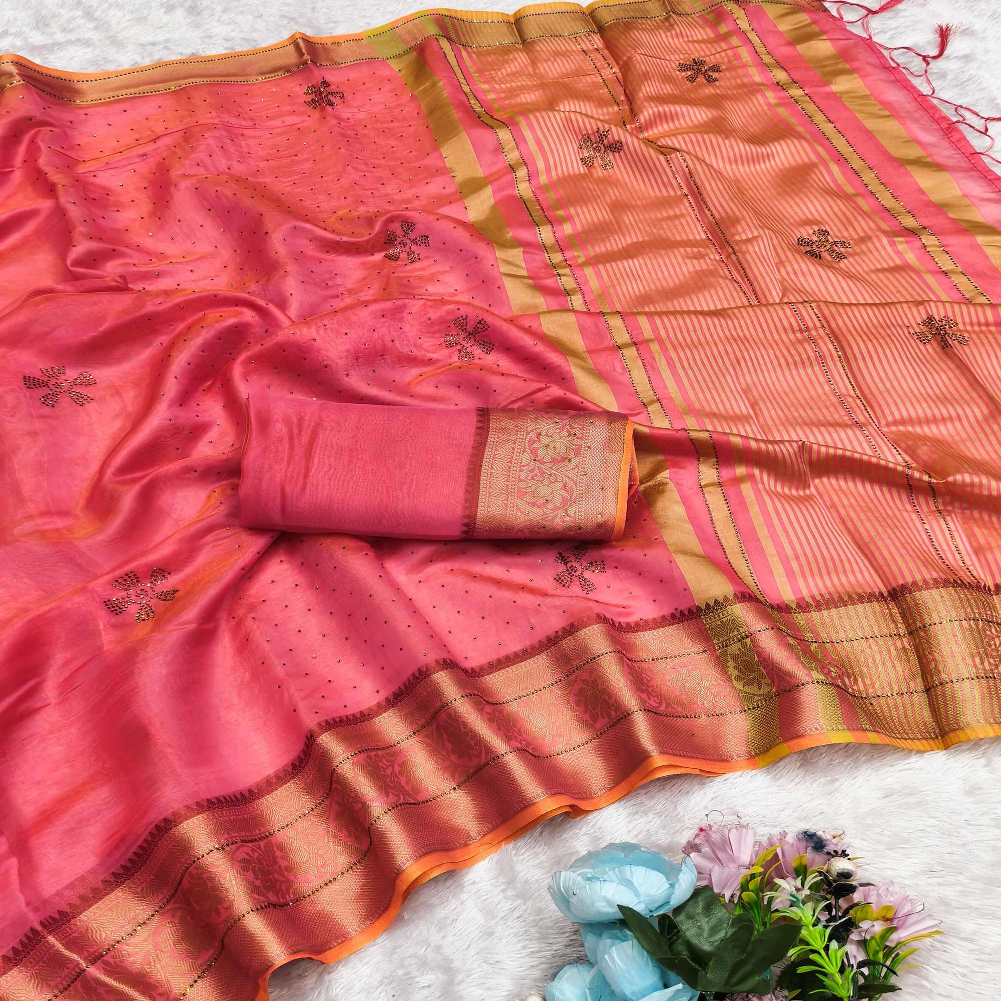 Exquisite Pink Floral Weaving Banarasi Crushy Silk Saree With Sparkling Stone Work