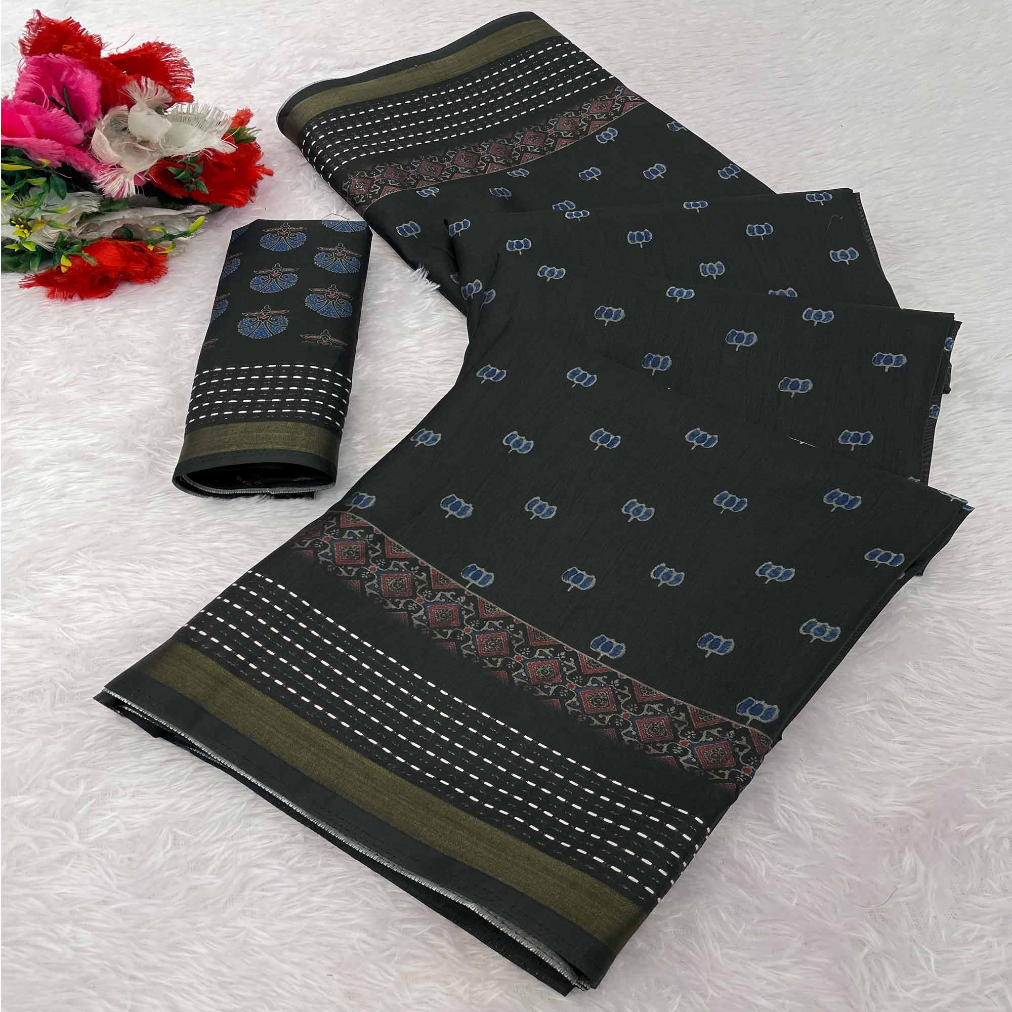 Graceful Black Digital Ikkat Printed Saree in Luxurious Silk Blend Fabric