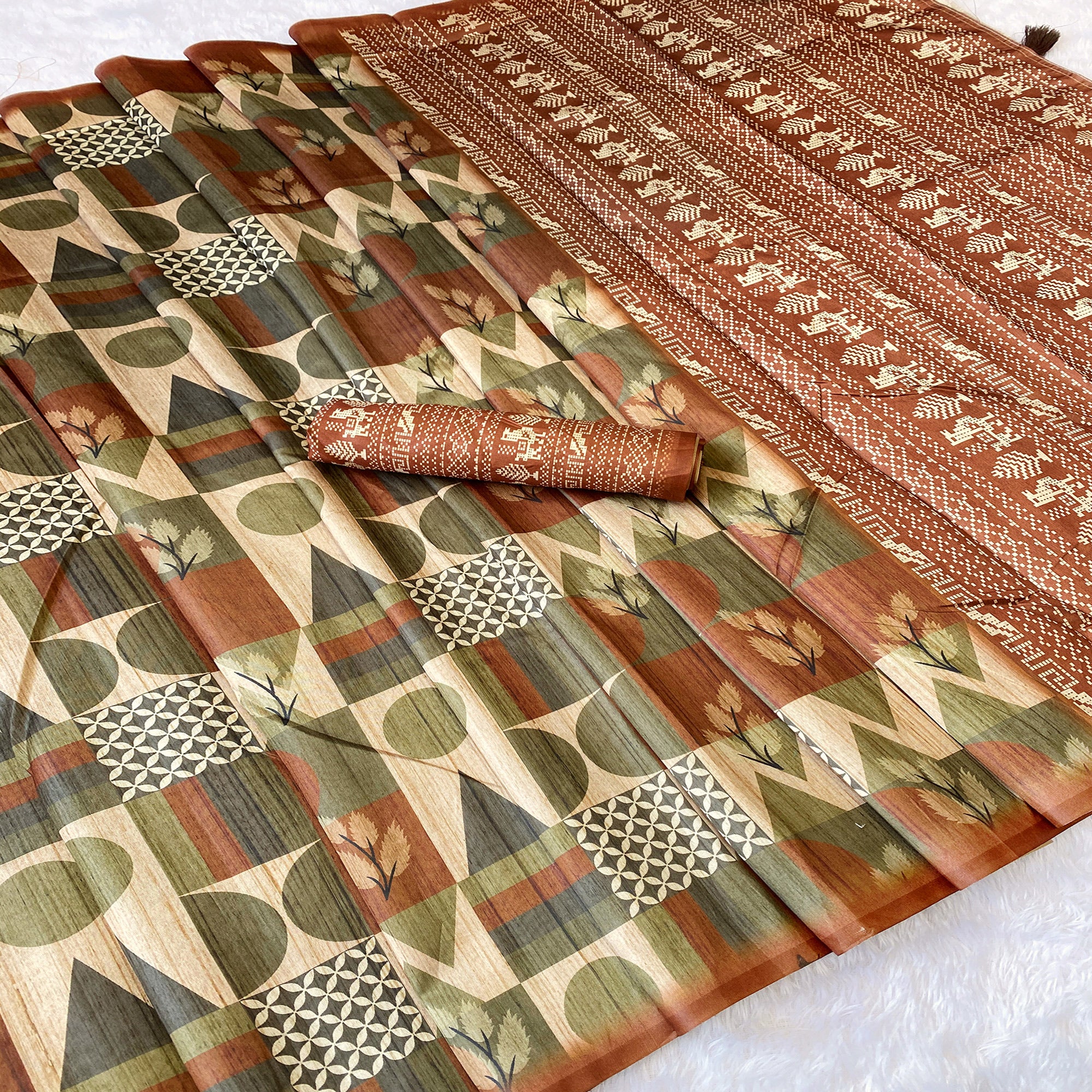 Beige Textured Tussar Silk Blend Saree Enhanced with Artistic Geometric Prints