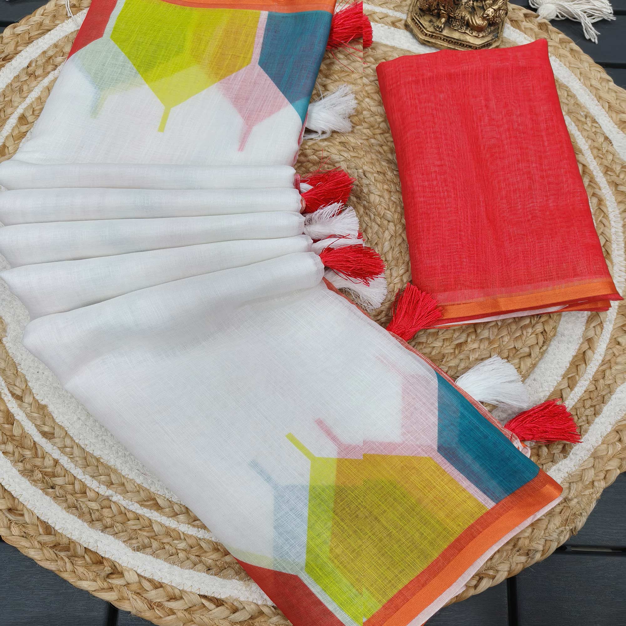 Elegant White Geometric Printed Linen Cotton Saree