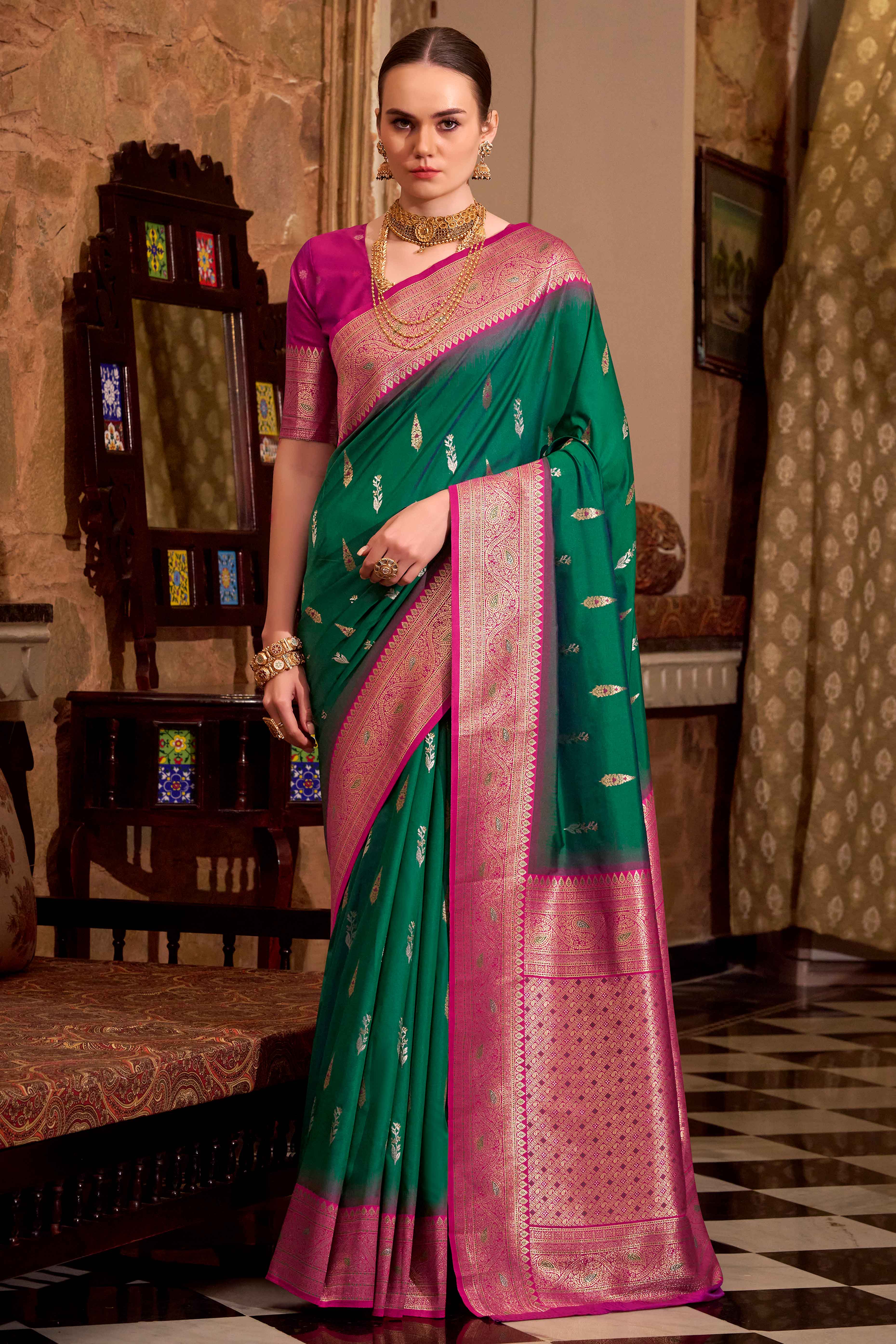 Green Pure Silk Saree With Intricate Floral Zari Weaving Work