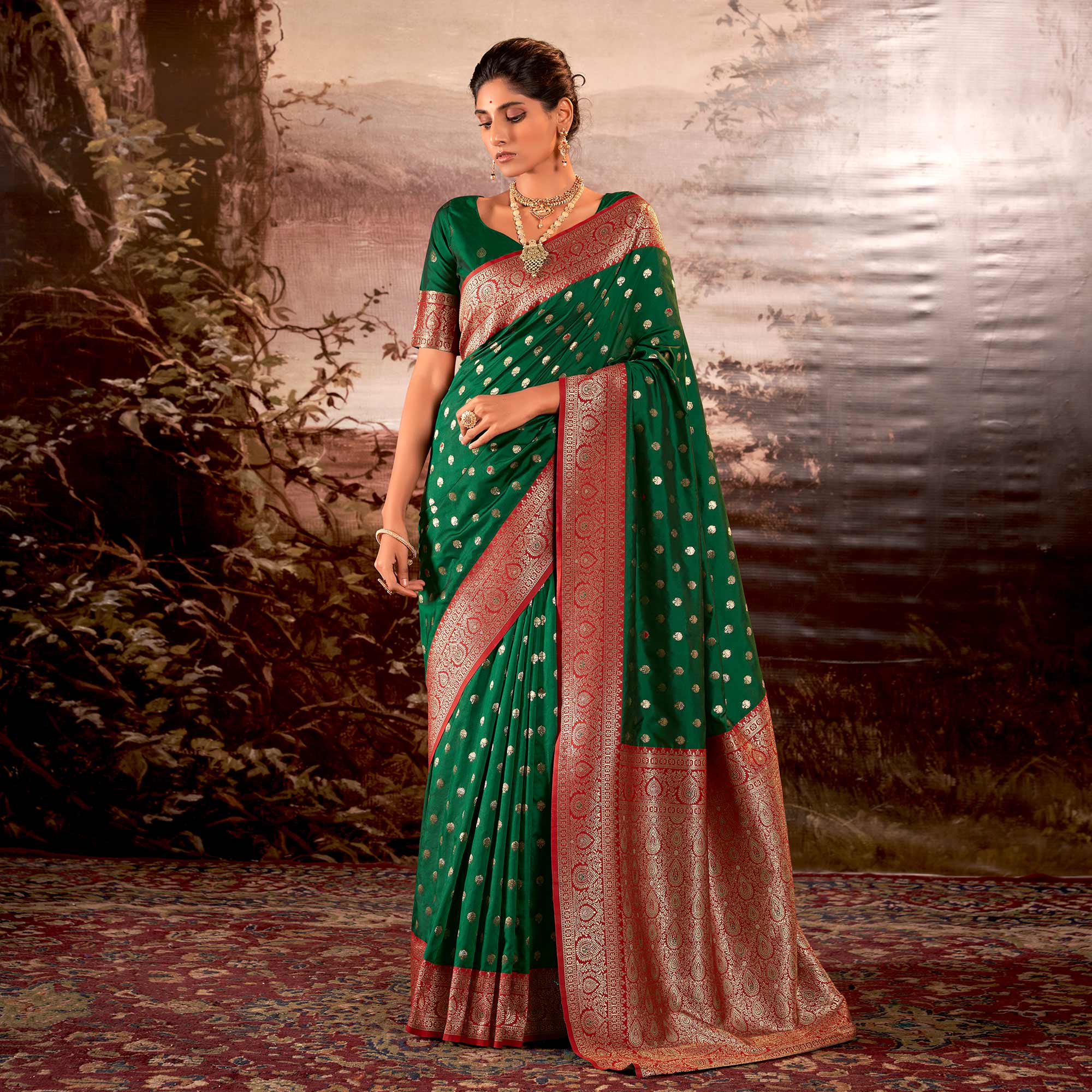 Green Woven Butti Work Banarasi Silk Saree