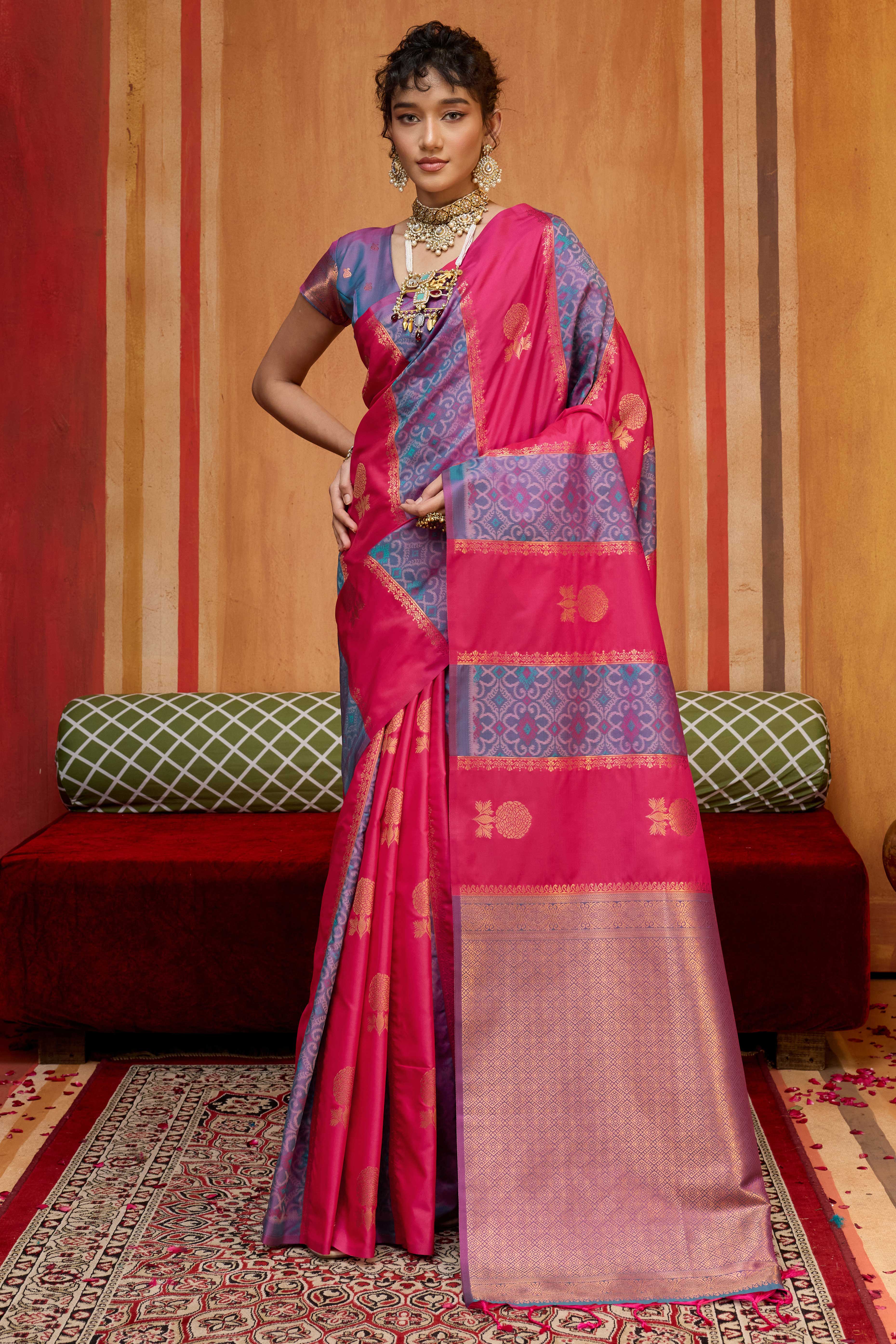 Classic Pink Floral Handloom Weaving Art Silk Saree With Statement Tassel Pallu