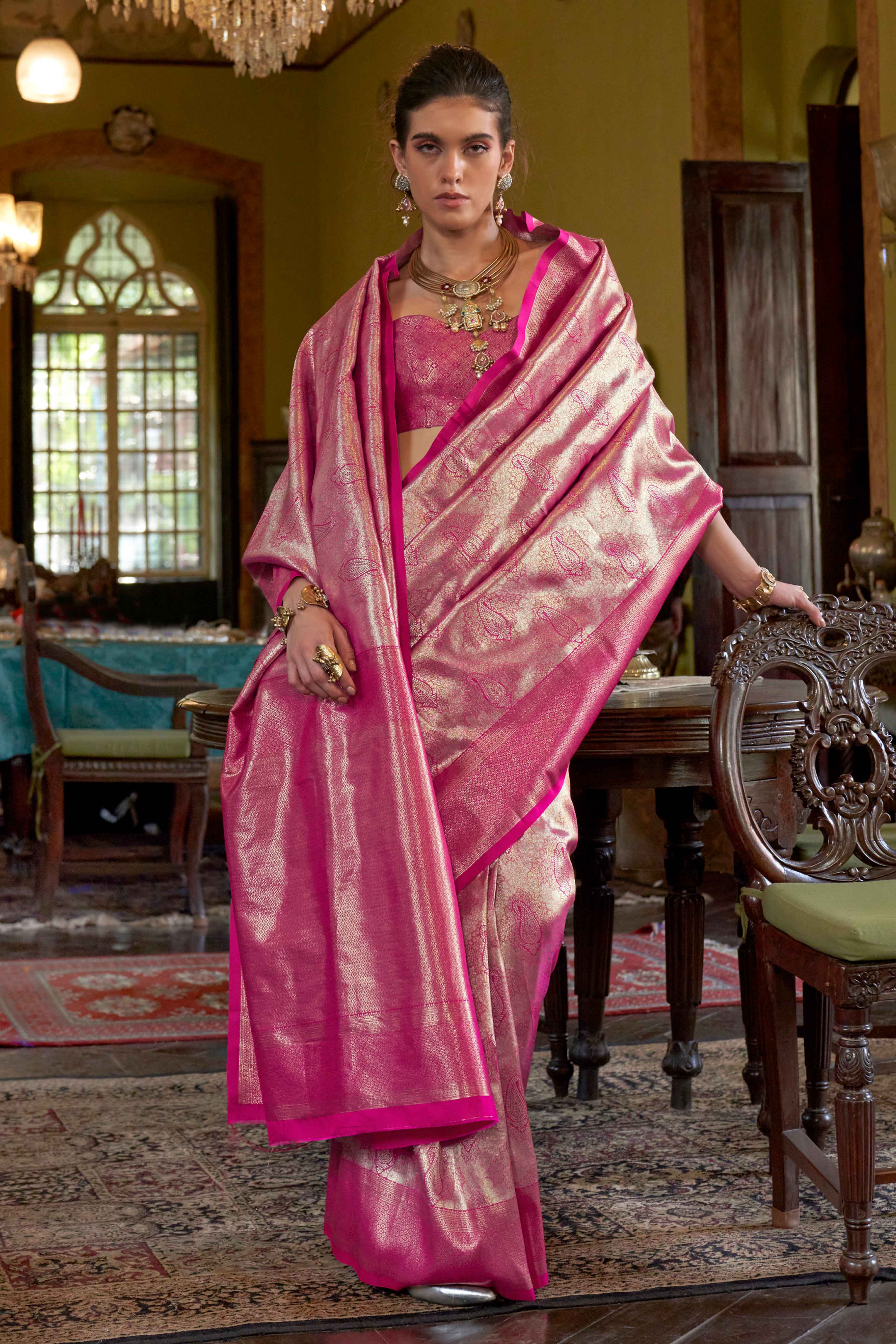 Pink Kanjivaram Saree in Lustrous Silk with Exquisite Zari Weaving