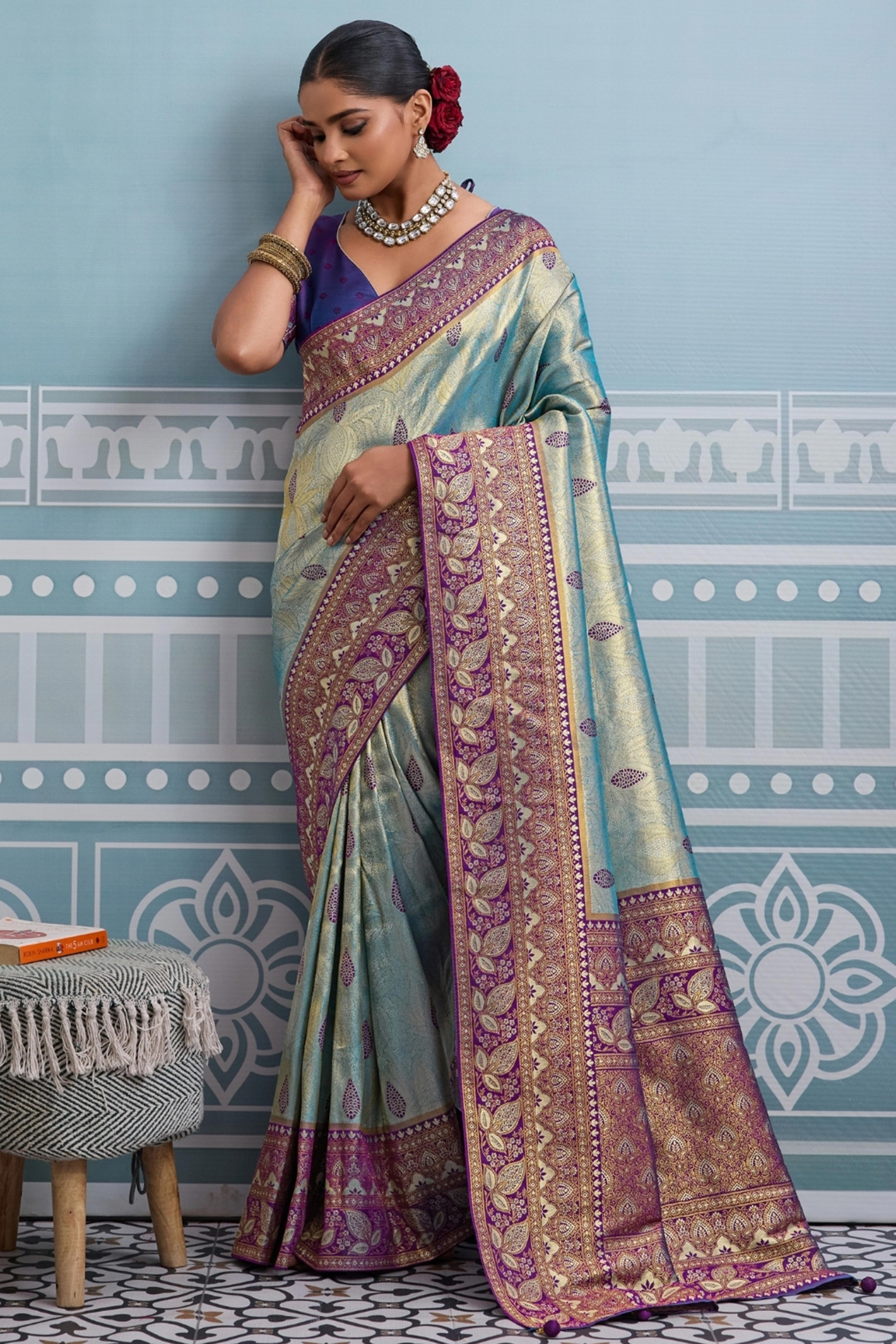 Sea Green Soft Kanjivaram Silk Saree with Elegant Zari Weaving