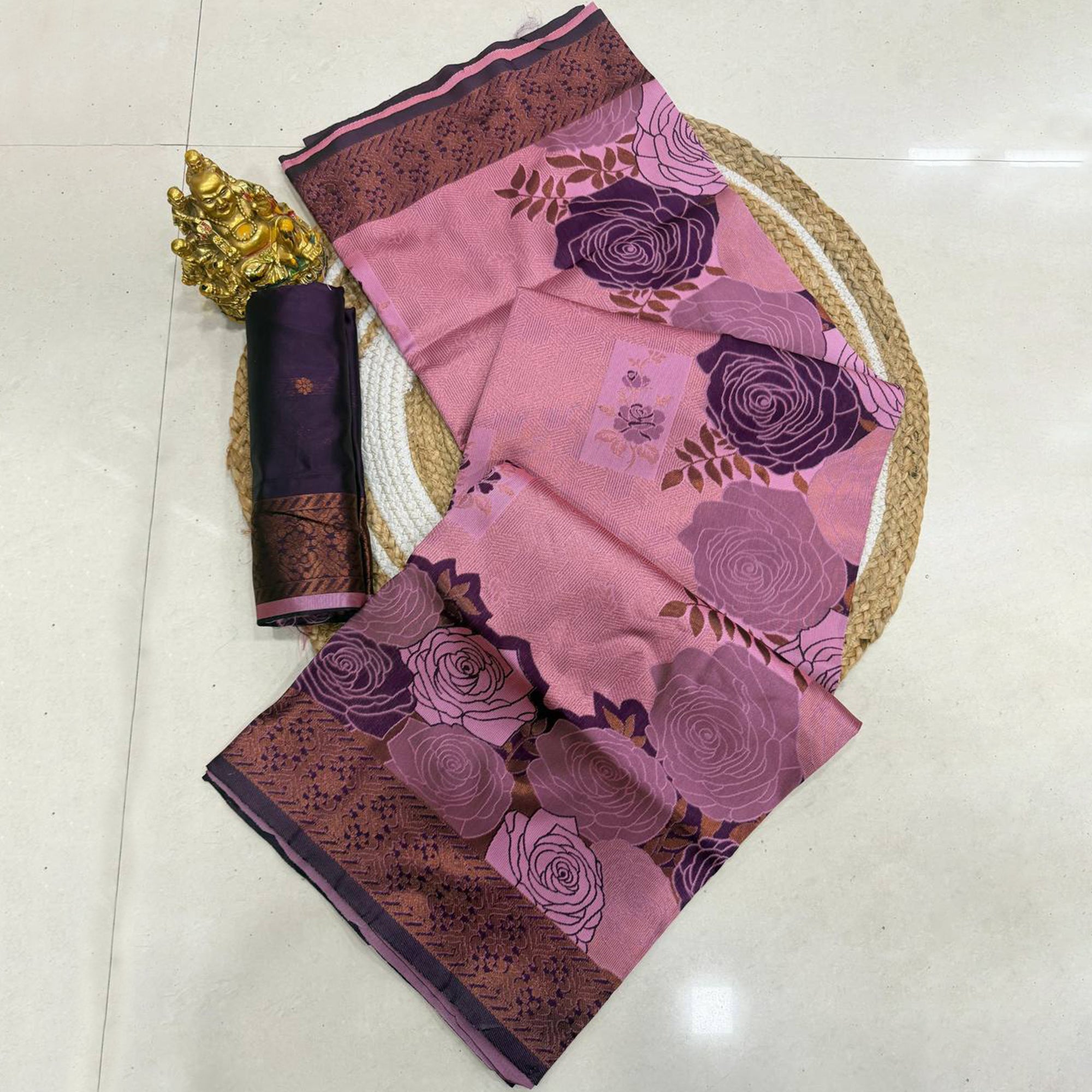 Pink Handloom Banarasi Silk Saree Enhanced with Artistic Floral Zari Weaving for Timeless Appeal