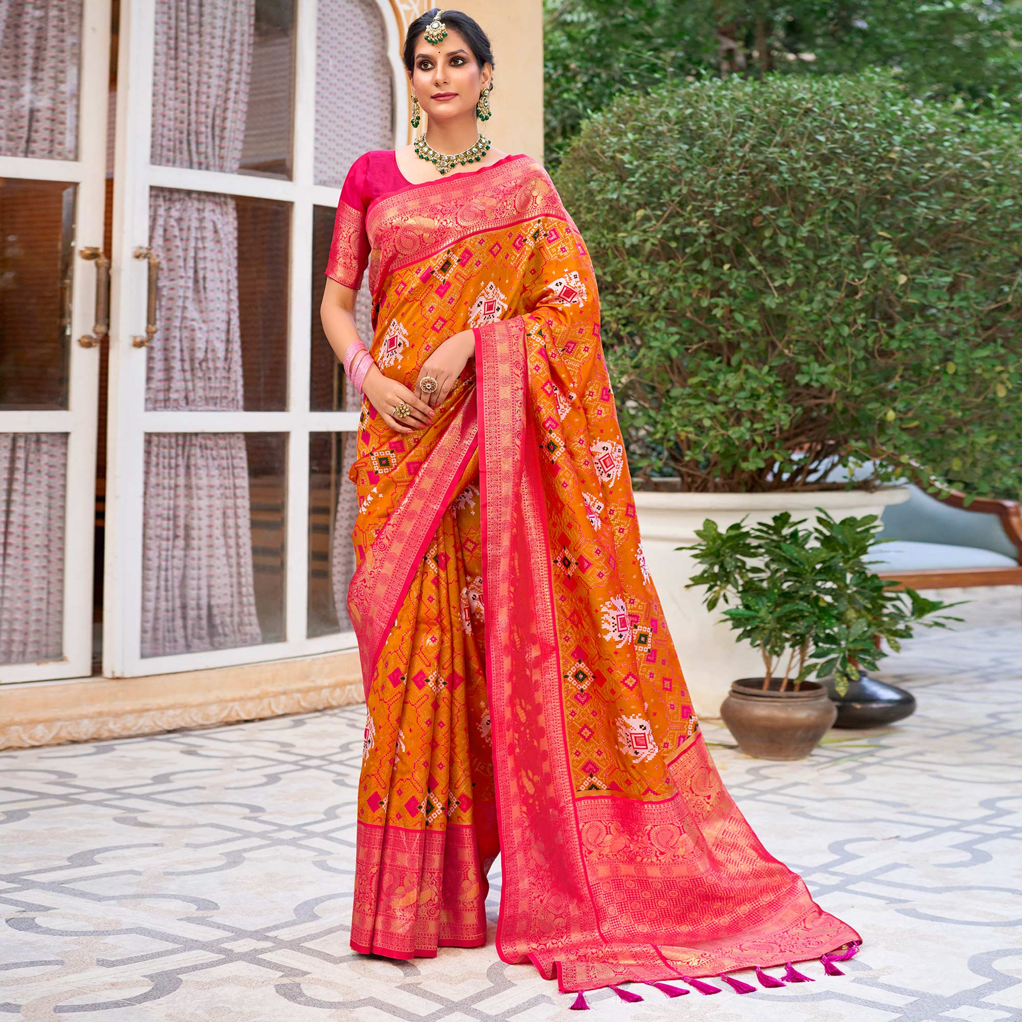 SHT-ANANDI-PATOLA16-E