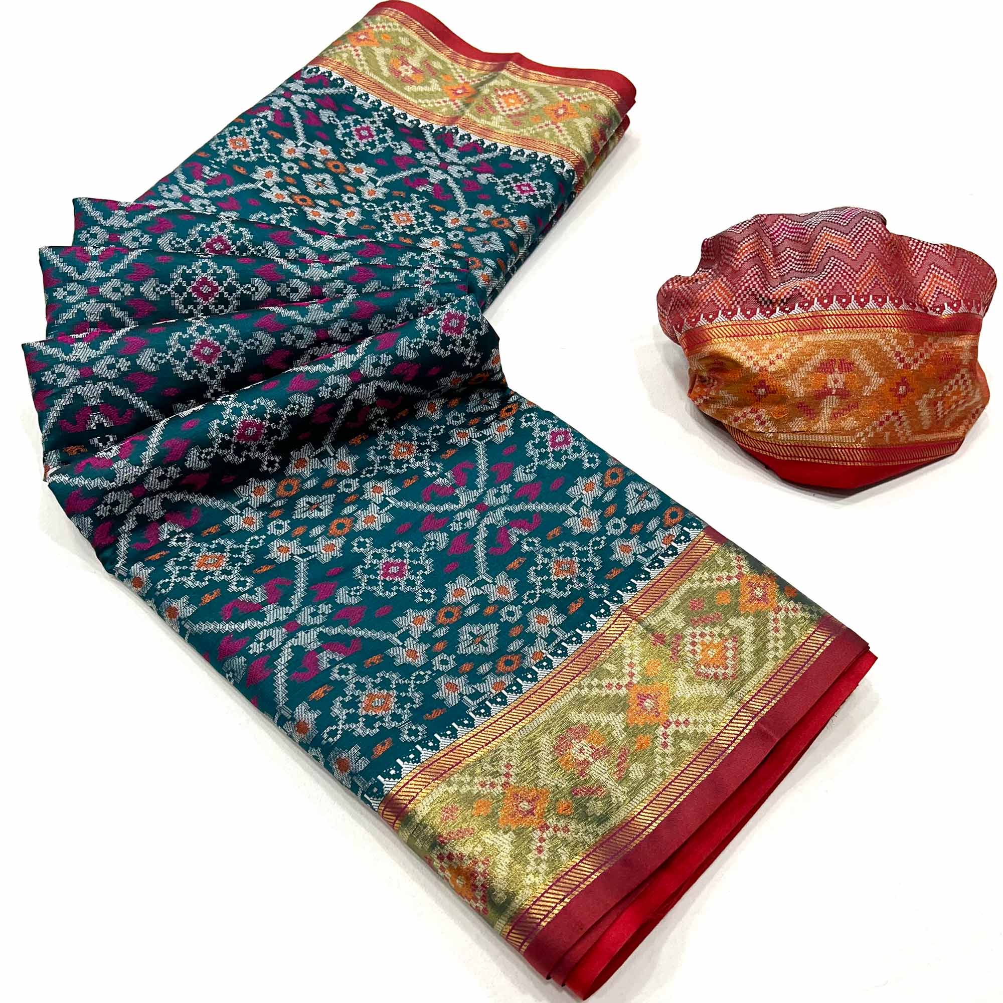 Morpich Woven Cotton Silk Patola Saree