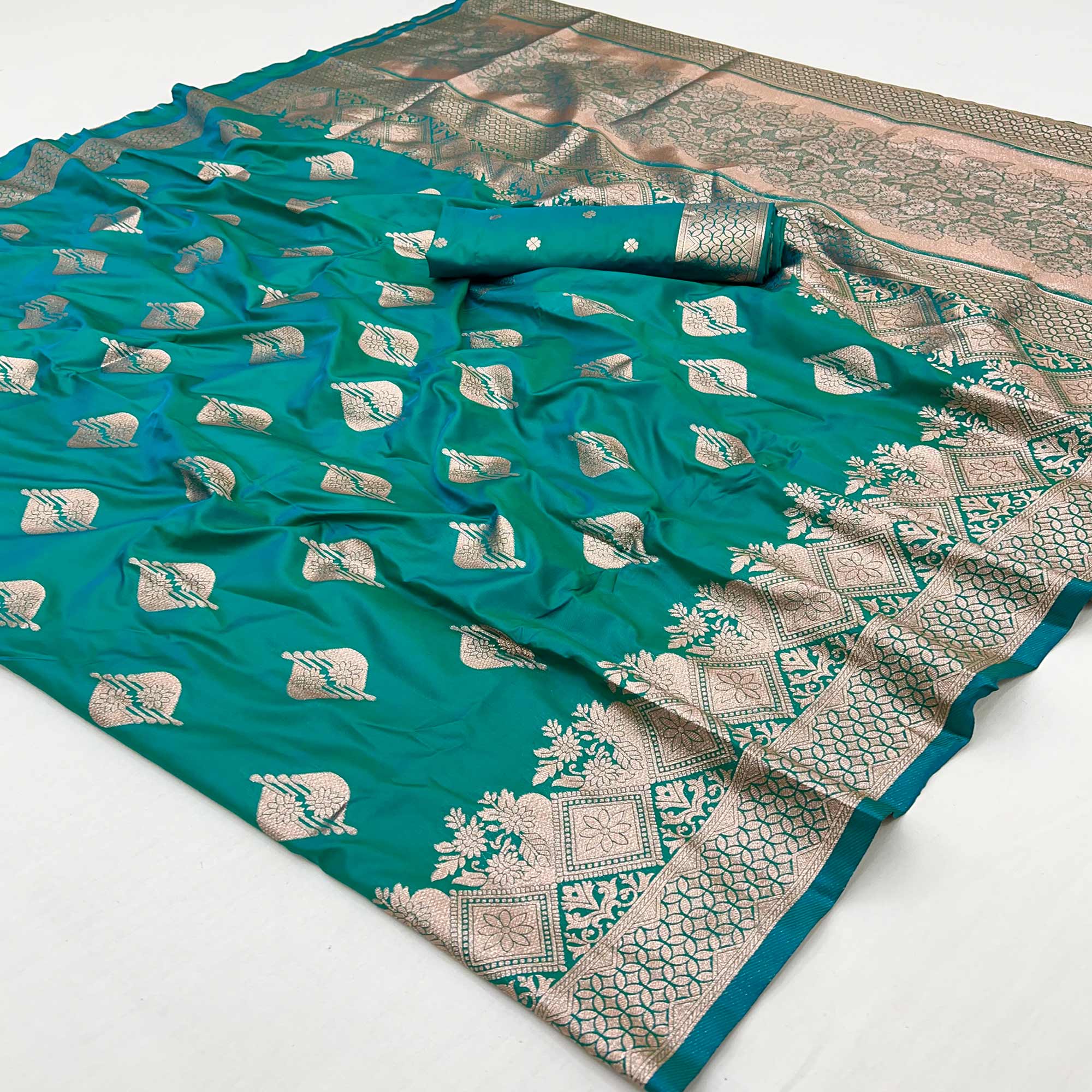 Rama Green Floral Woven Banarasi Silk Saree