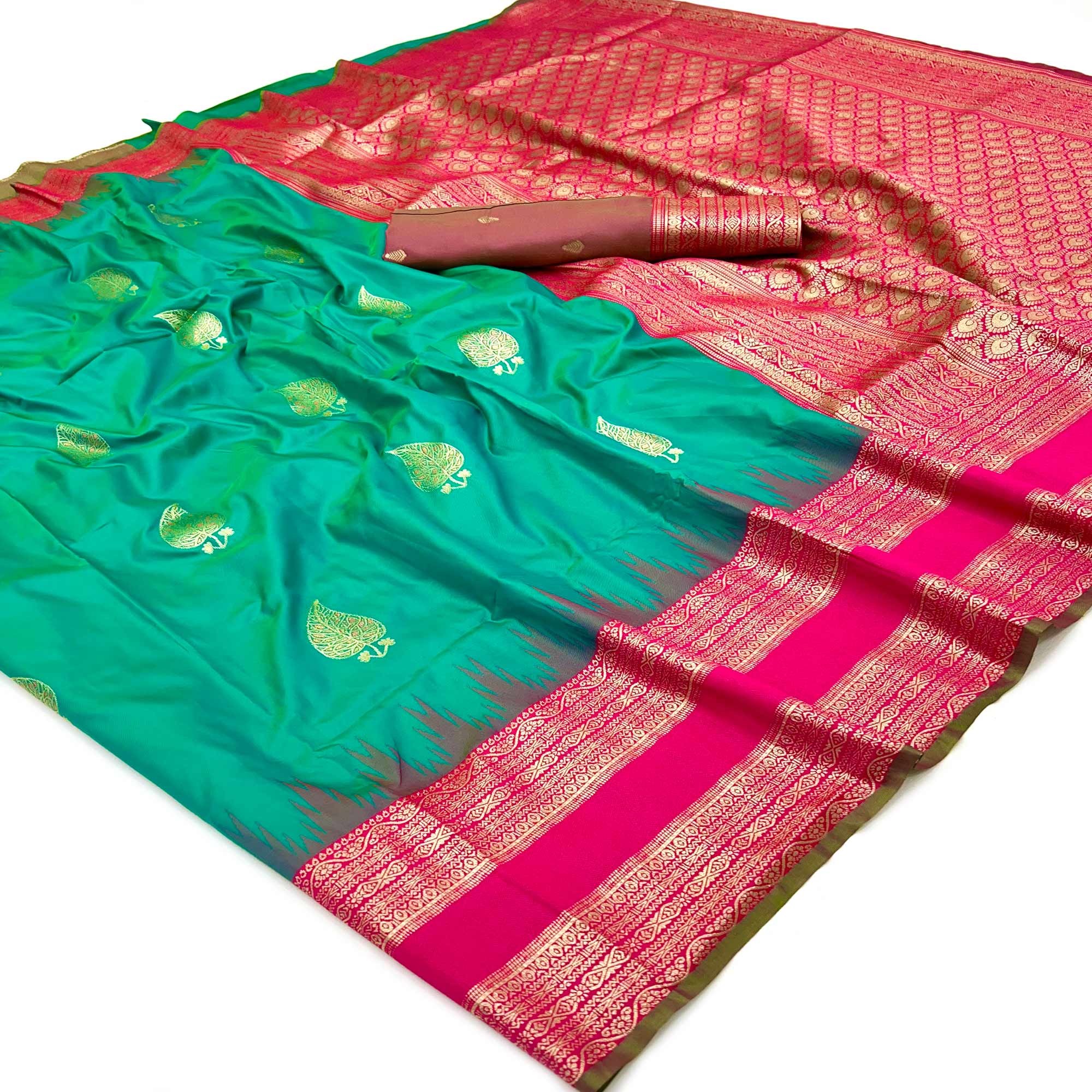 Rama Green Zari Woven Art Silk Saree Featuring Delicate Floral Motifs & Regal Banarasi Pallu