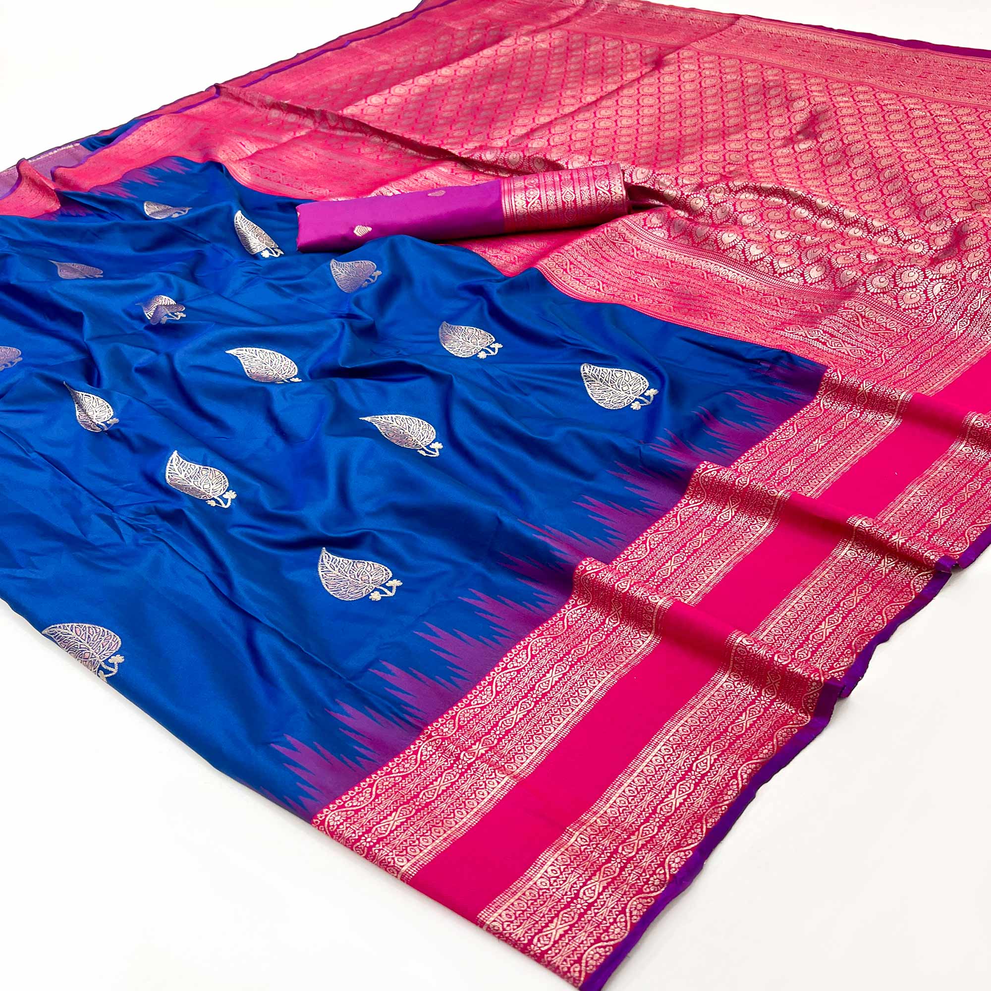 Blue Zari Woven Art Silk Saree Featuring Delicate Floral Motifs & Regal Banarasi Pallu